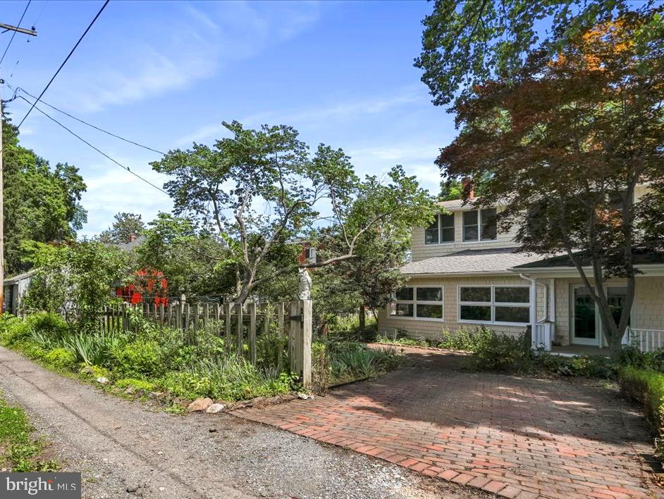 CITY OF CHARLES TOWN - Residential