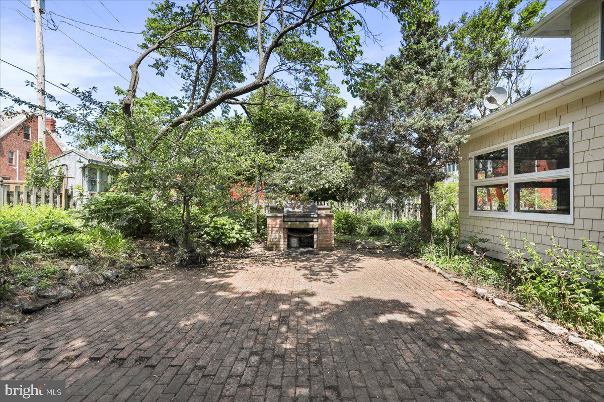 CITY OF CHARLES TOWN - Residential