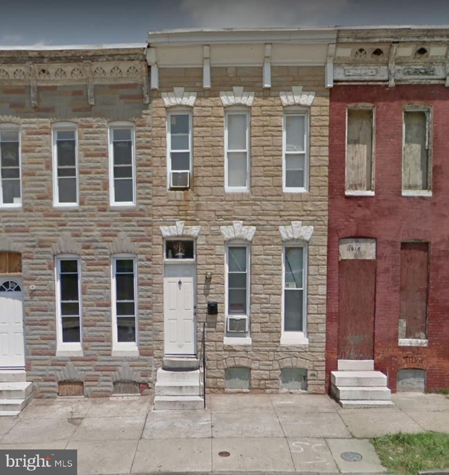 Tenant Occupied. 24-hour notice required