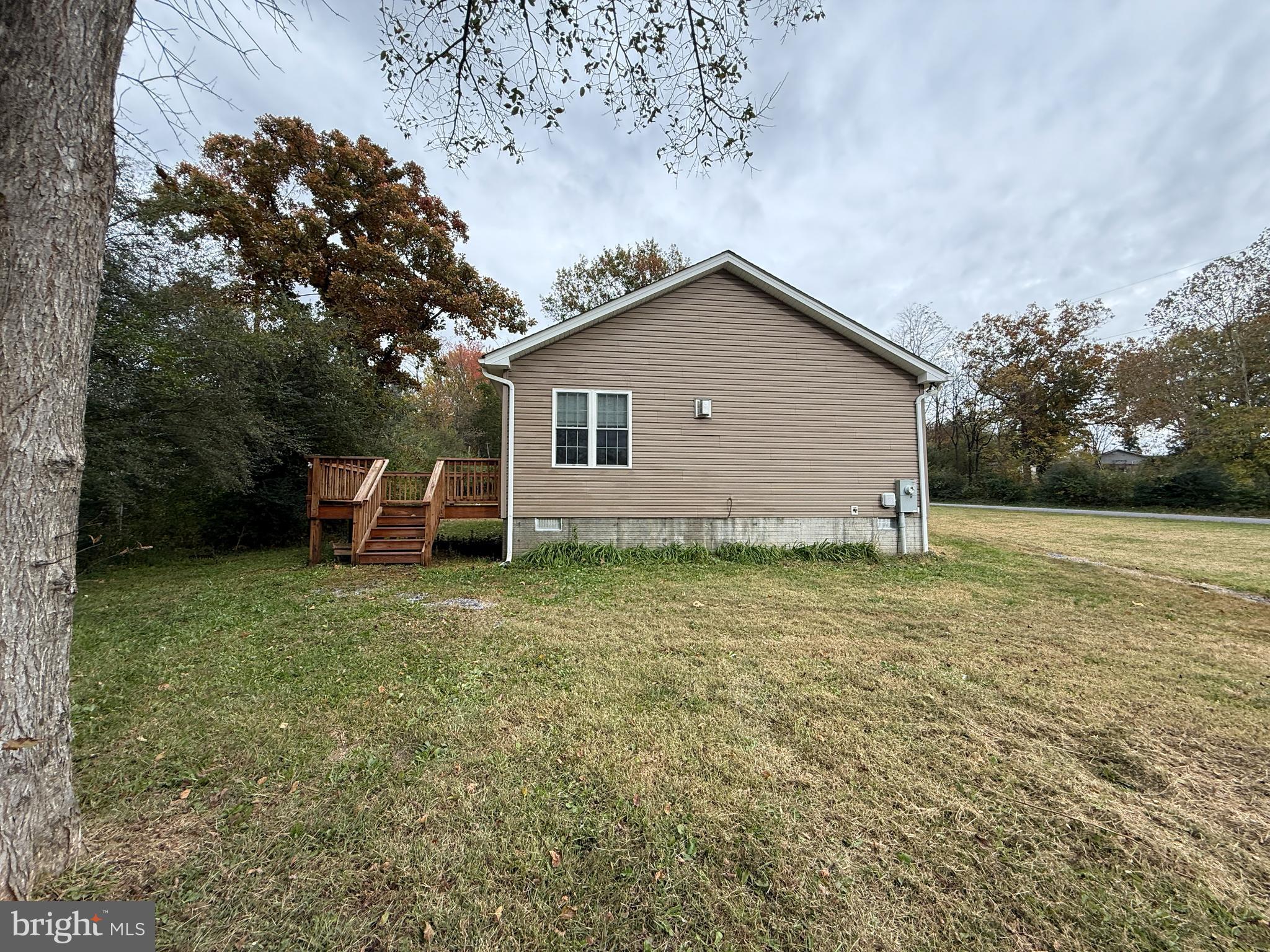 SHEN FARMS RIVERVIEW - Residential Lease