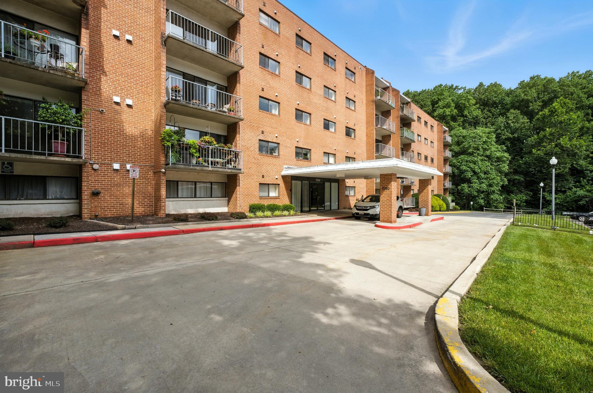 Welcome to easy living at Greengate! This rarely available corner unit offers the perfect blend of space, style, and convenience in one of the most sought-after condo communities in the area.
Not everyone gets a kitchen window & a choice between an elevator or a side entry with just a few steps! Step inside to a light-filled open layout, where large windows and recessed lighting create a warm, inviting atmosphere. The spacious living and dining areas flow seamlessly to your private balcony—perfect for morning coffee or unwinding after a long day. The eat-in kitchen features stainless steel appliances, plenty of counter space, and abundant cabinetry, making both cooking and casual dining a pleasure.
The primary suite is a true retreat with a walk-in closet and private bath. A second bedroom and full bath provide flexibility for guests, a home office, or hobby space. An in-unit laundry closet is convenient and means you can move right in and start enjoying your new home.
Enjoy the peace of mind of a secure, elevator building plus the convenience of assigned parking. Located just minutes from Quarry Lake, shopping, dining, and major commuter routes, you’ll love the balance of a tranquil setting with easy access to everything you need.
If you’ve been looking for a home that offers comfort, modern conveniences, and an unbeatable location, Unit 201 at 7202 Rockland Hills Road is ready to welcome you.