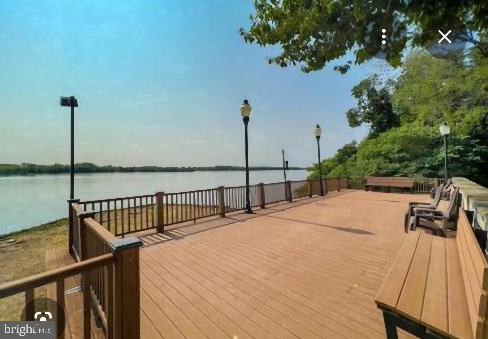 20201 DELAIRE LANDING ROAD 00 201