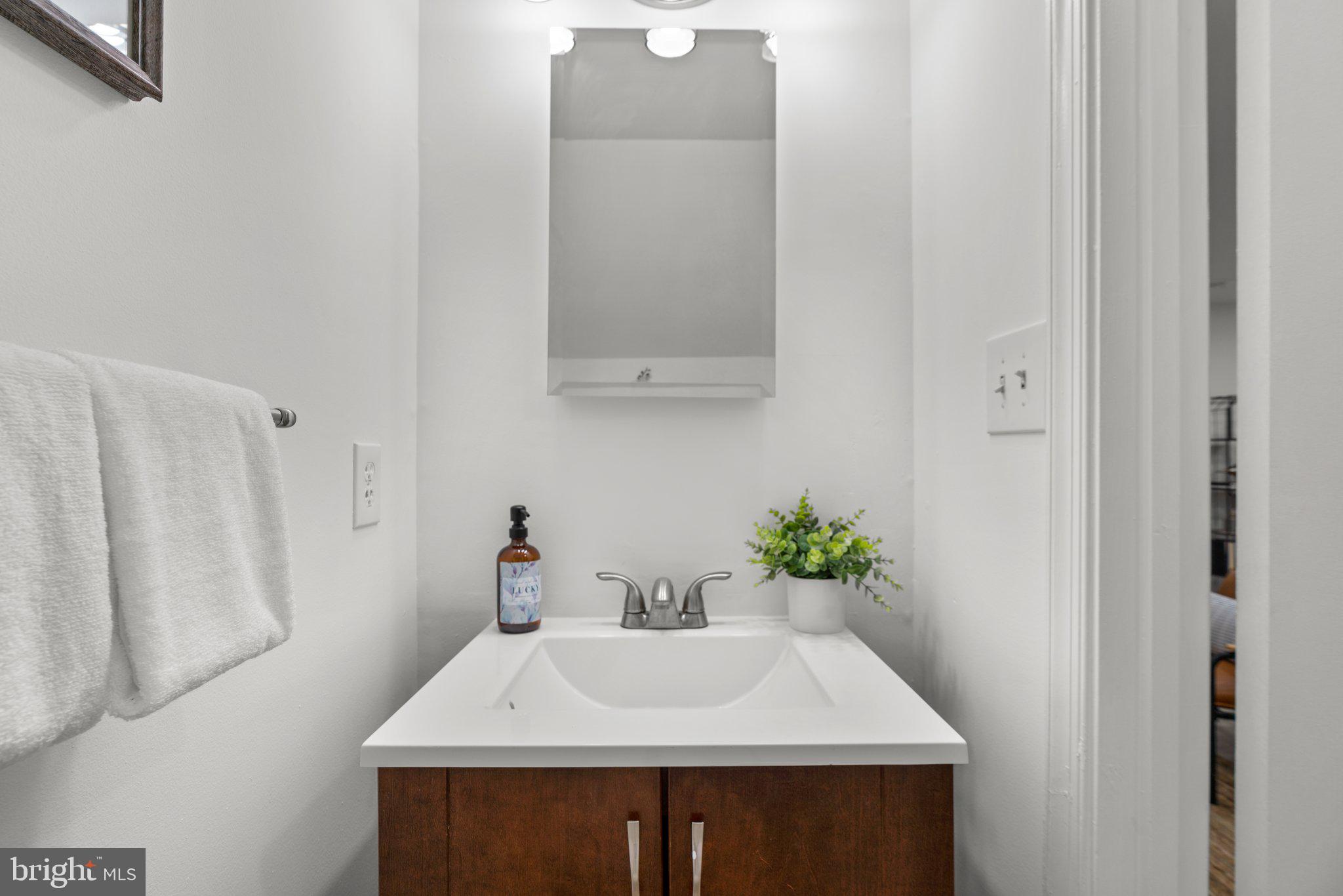 WHISPERING WOODS - Residential