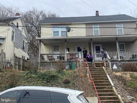 806 CHESTNUT STREET DELTA PA 17314