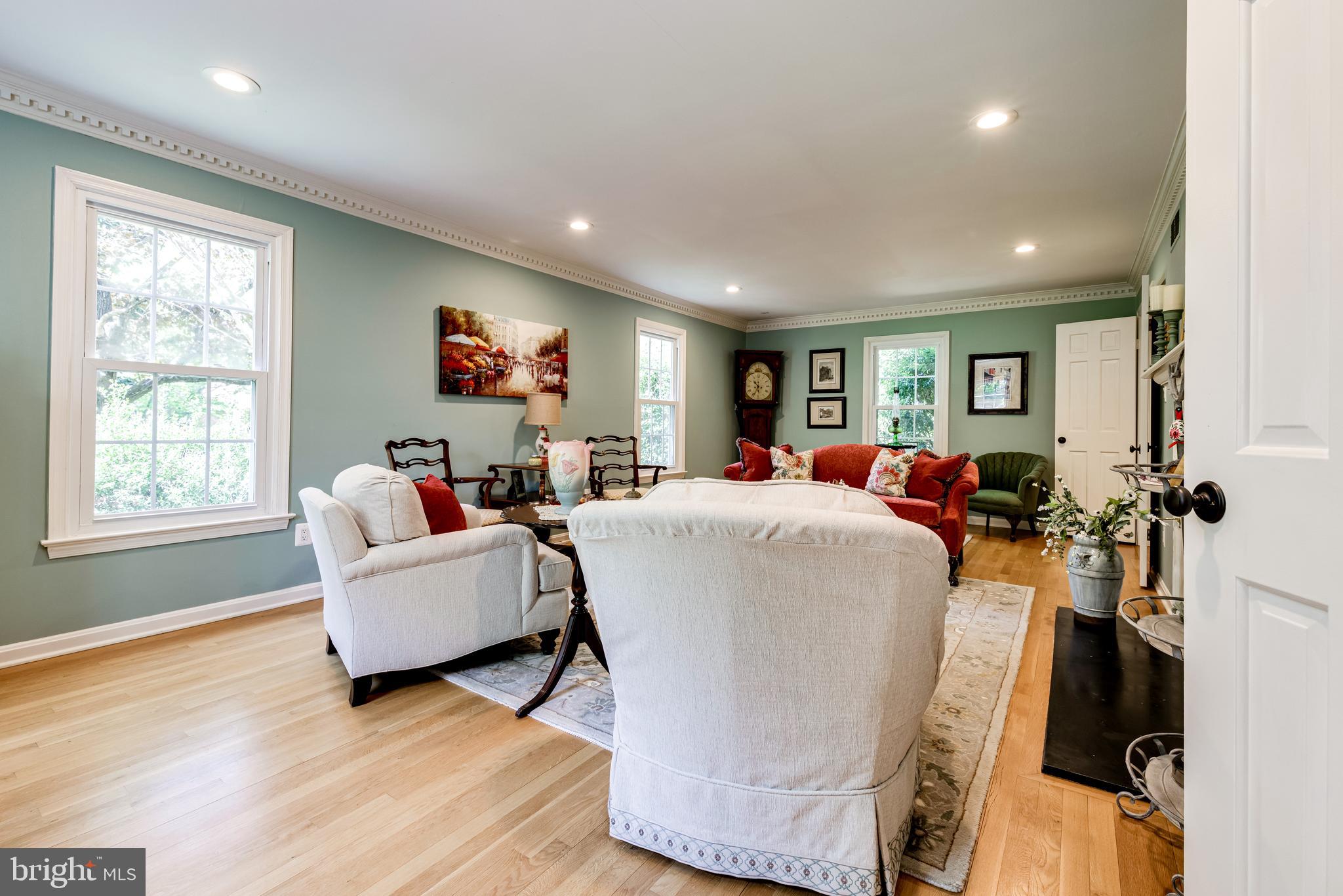 FERRY POINT ESTATES - Residential