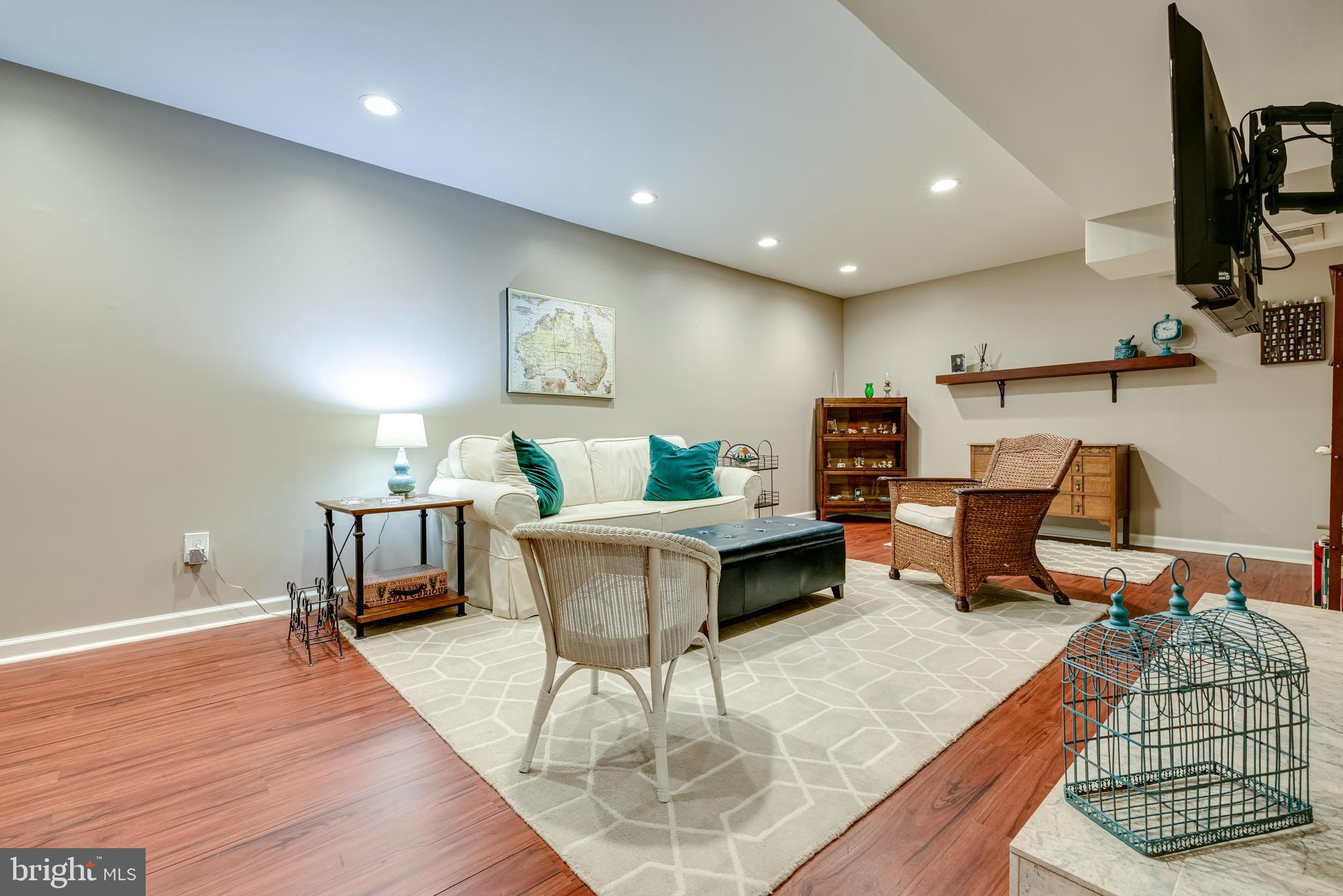 FERRY POINT ESTATES - Residential