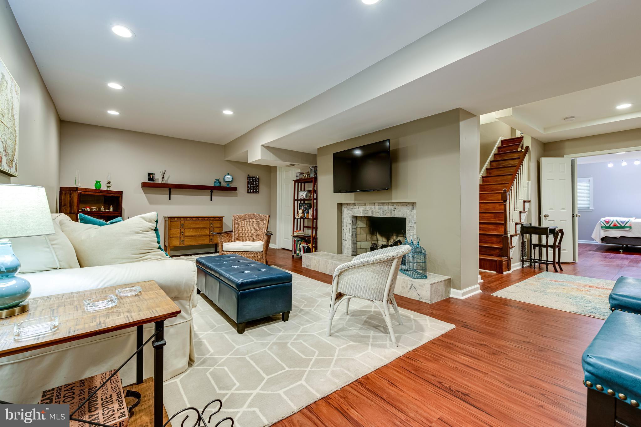 FERRY POINT ESTATES - Residential