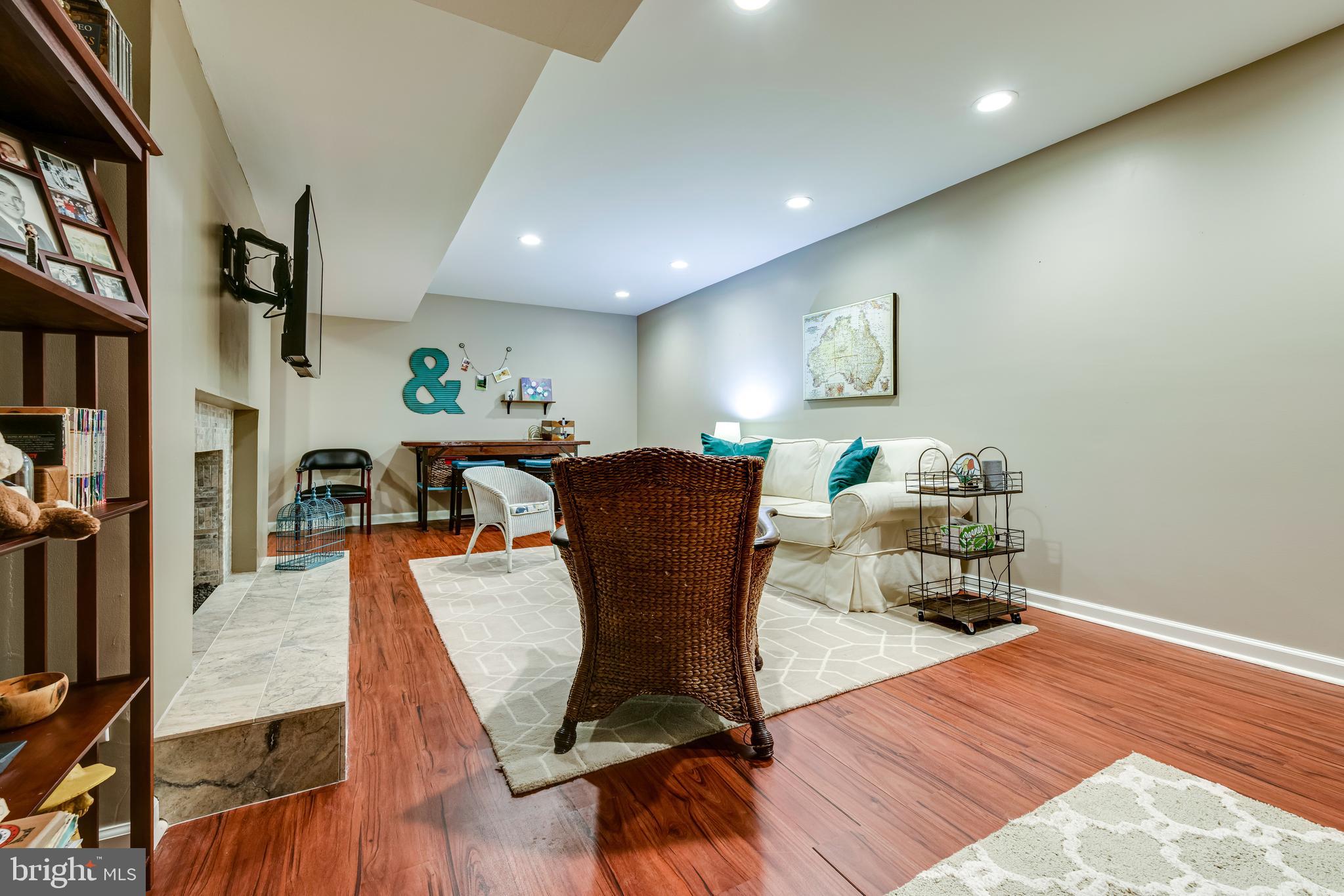 FERRY POINT ESTATES - Residential