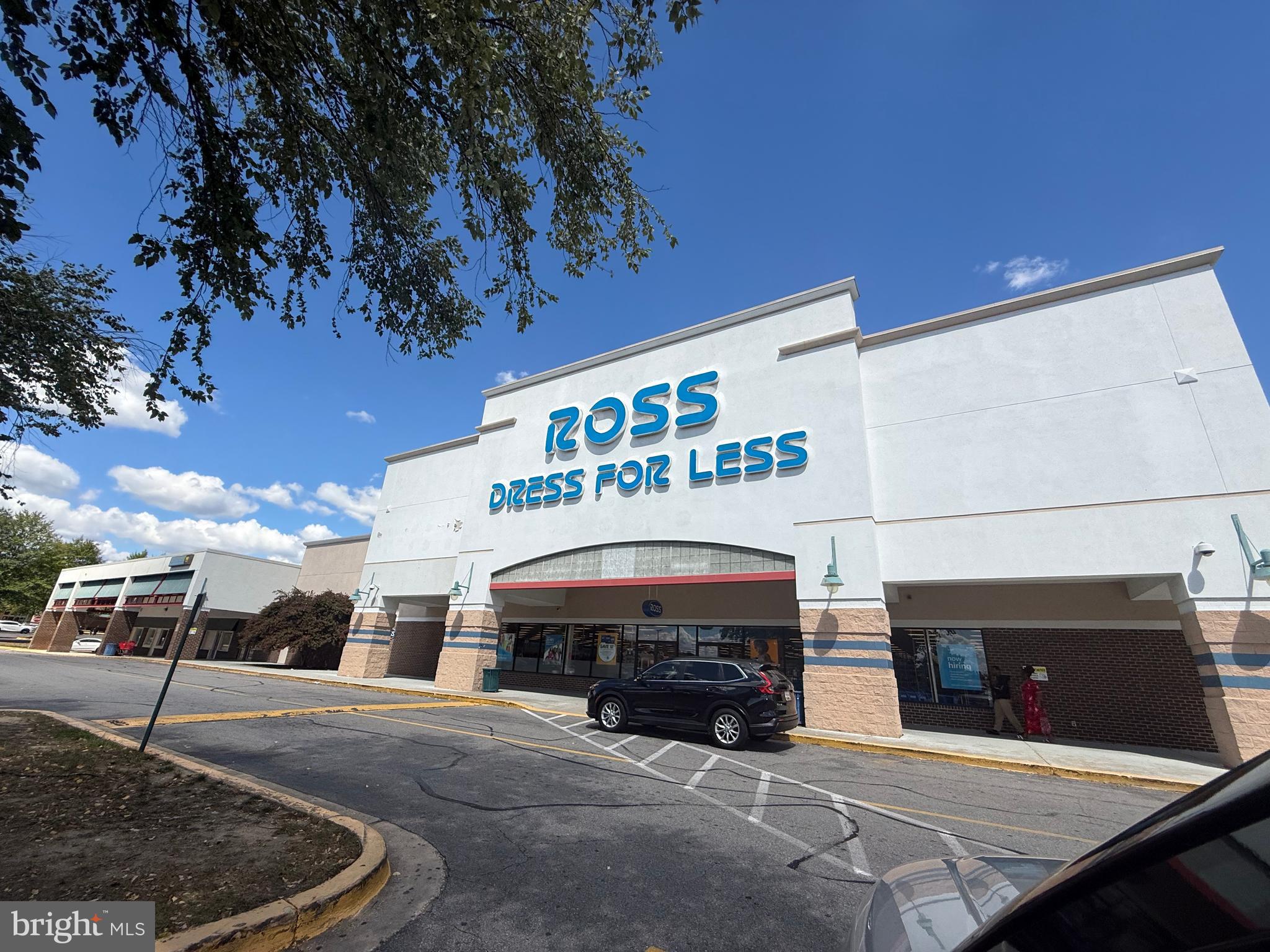 PINES CONDO 01 - Residential