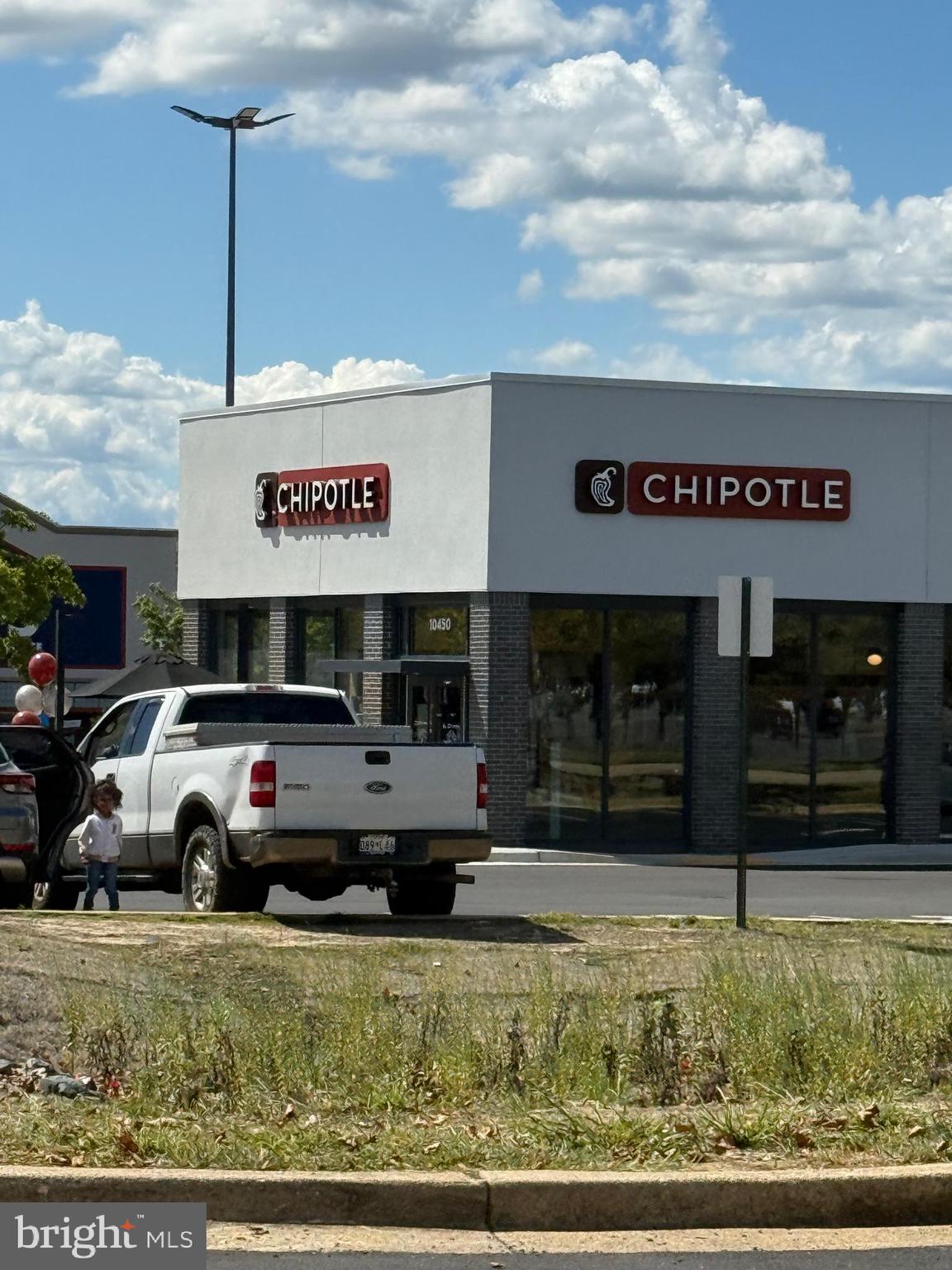 PINES CONDO 01 - Residential