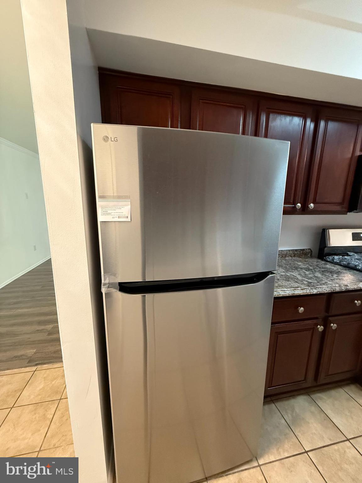 PINES CONDO 01 - Residential