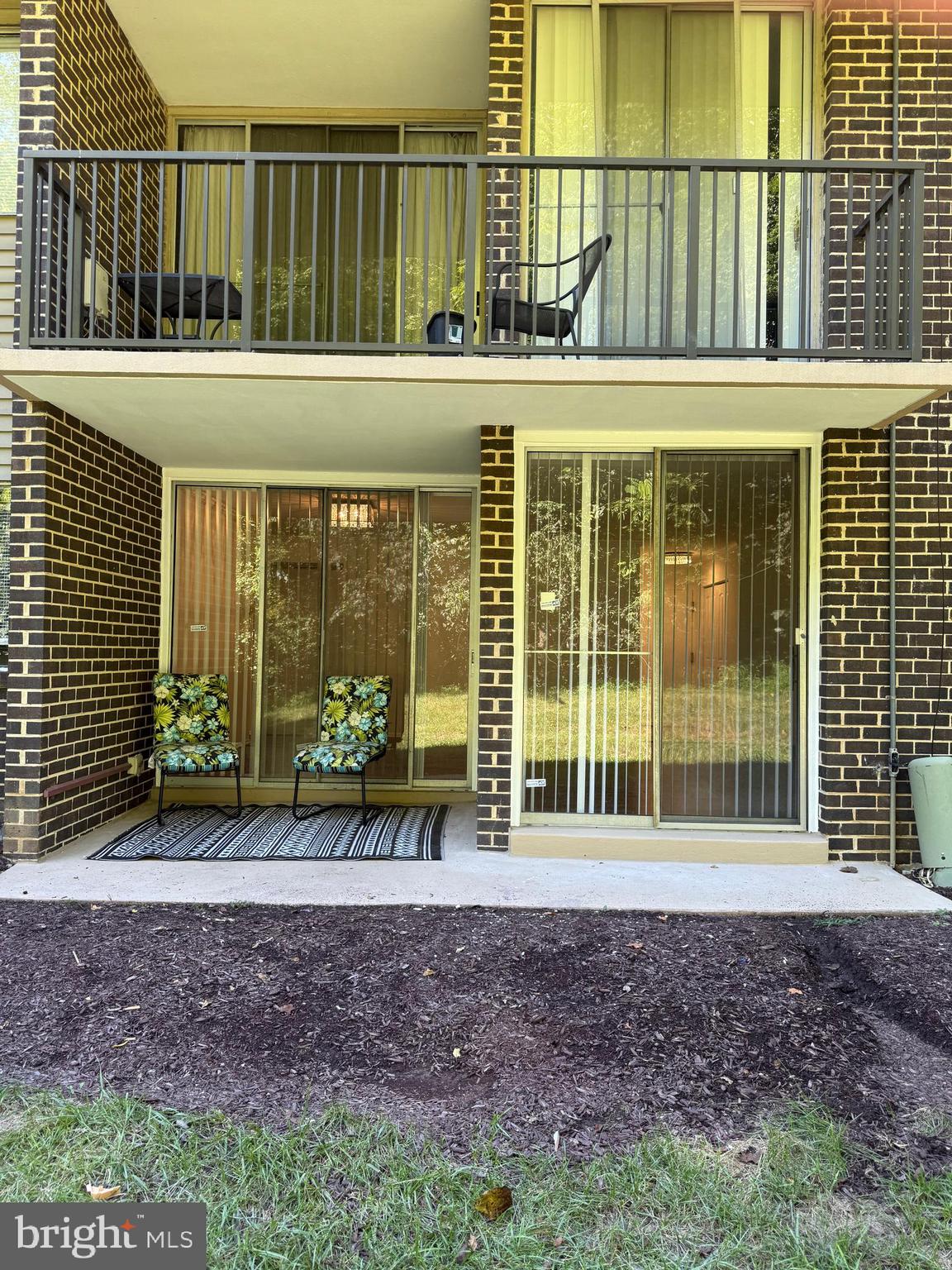 PINES CONDO 01 - Residential