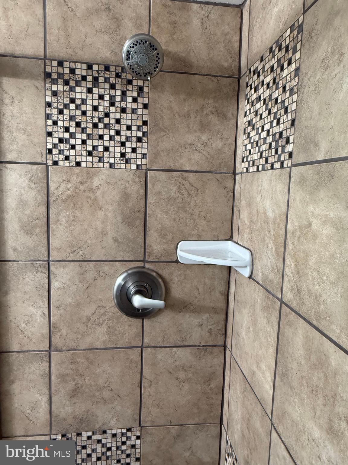 PINES CONDO 01 - Residential