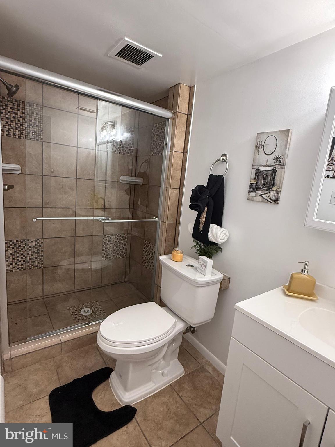 PINES CONDO 01 - Residential