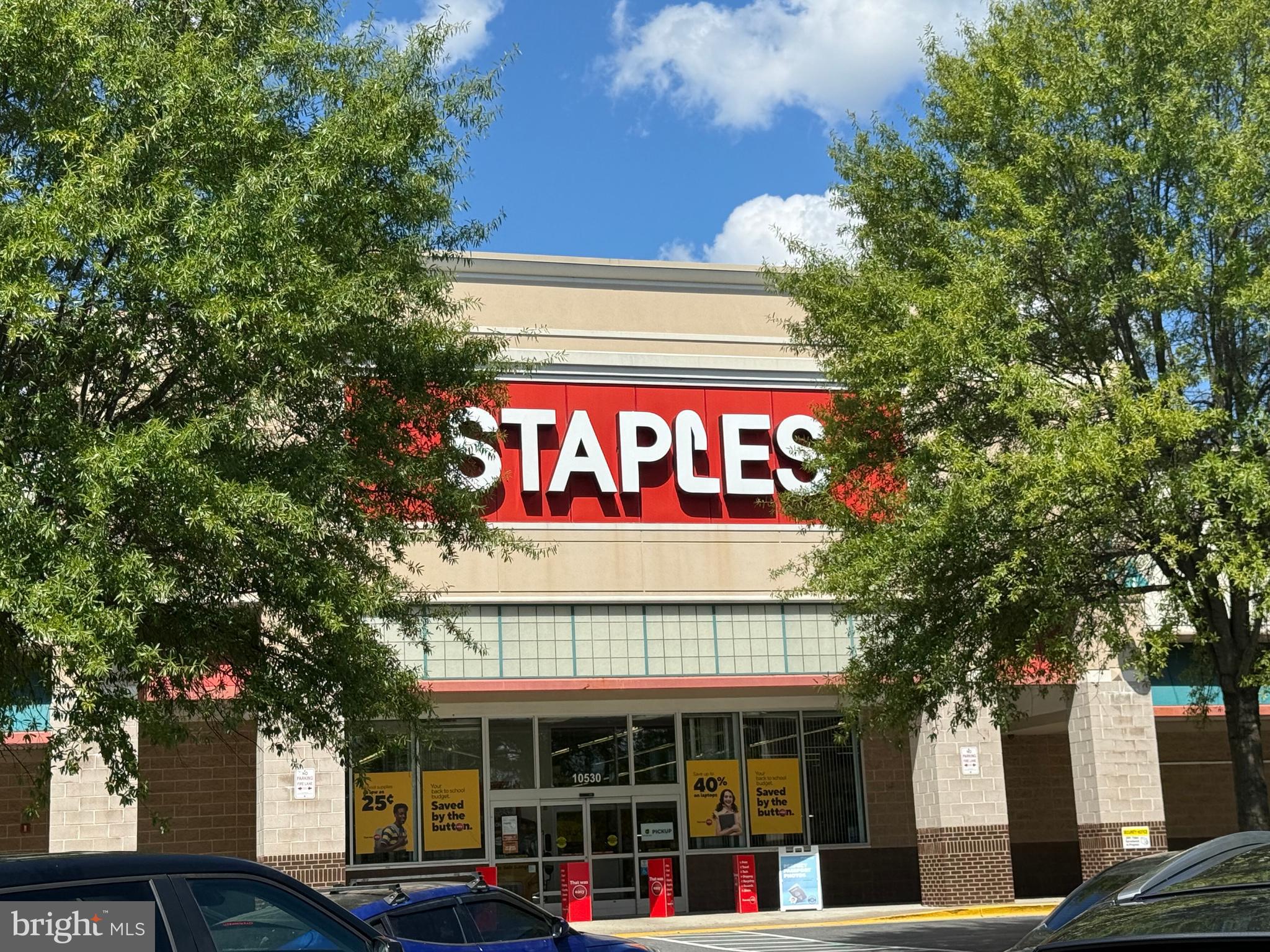 PINES CONDO 01 - Residential