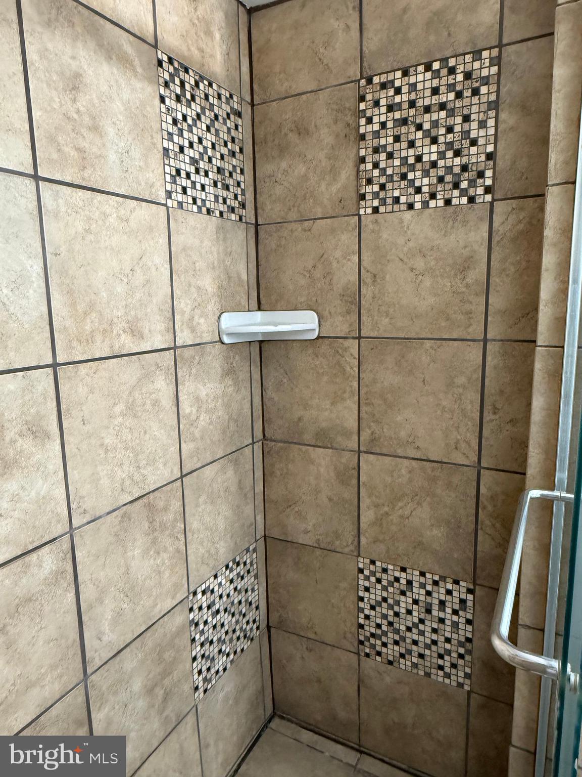 PINES CONDO 01 - Residential