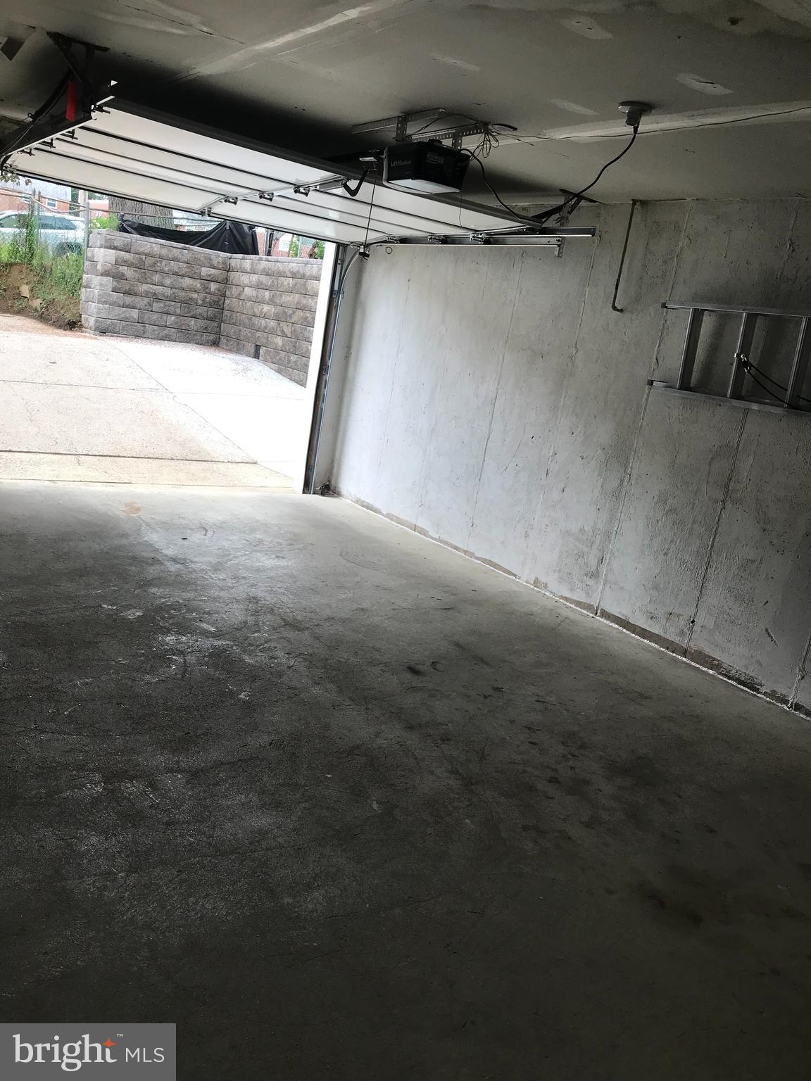 SOMERTON - Residential Lease