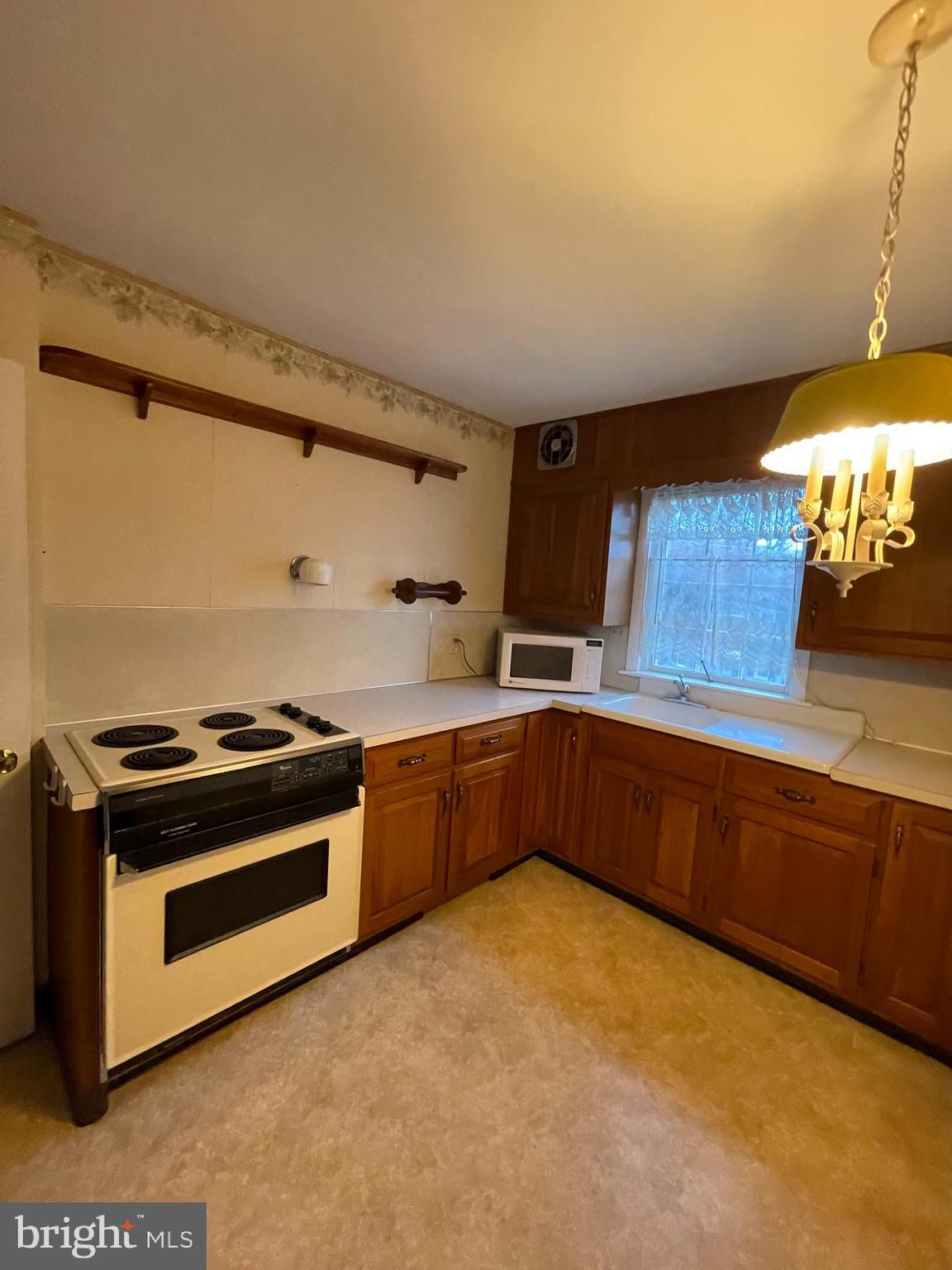 WEST READING - Residential Lease