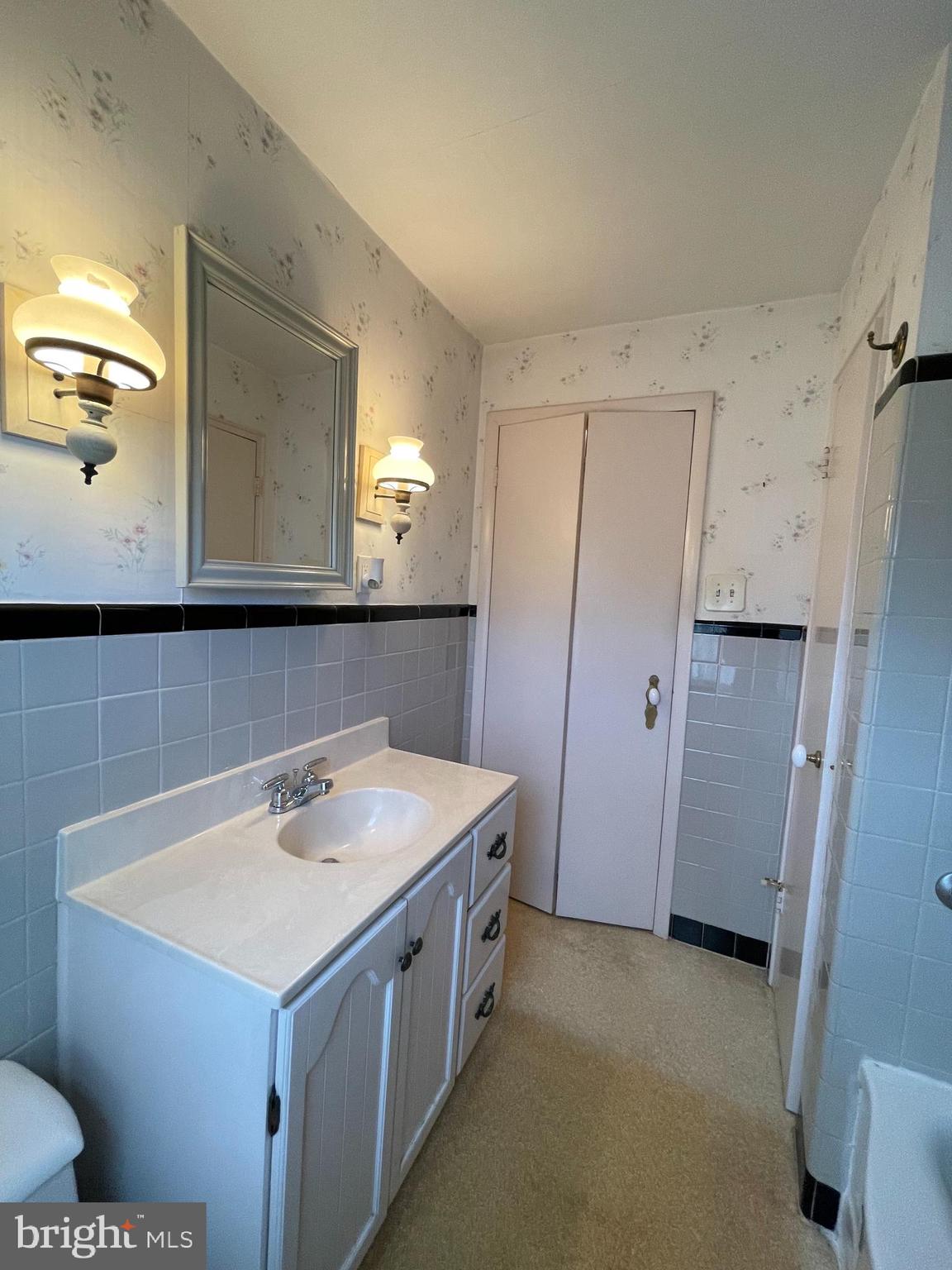 WEST READING - Residential Lease