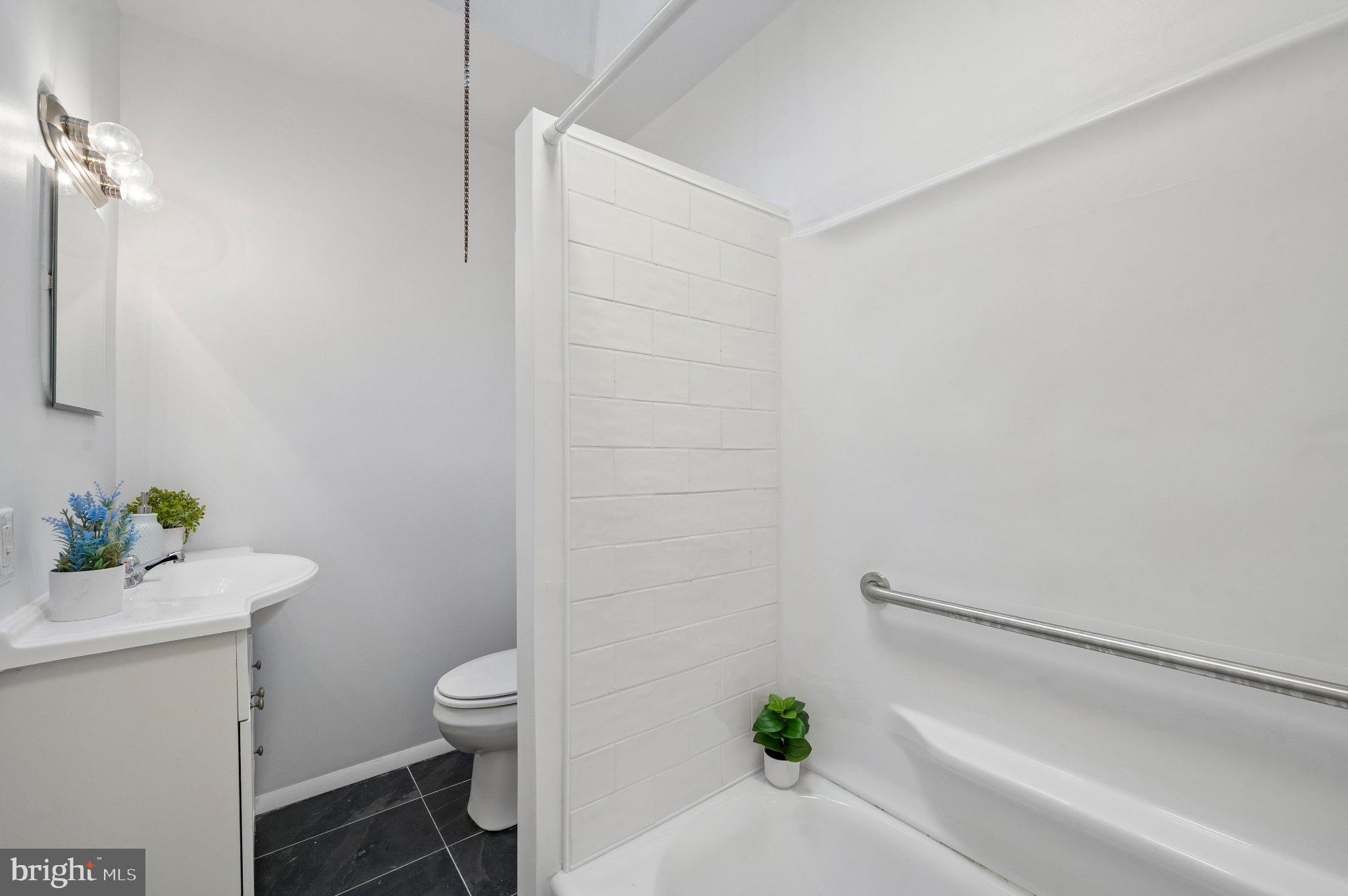 PORT RICHMOND - Residential