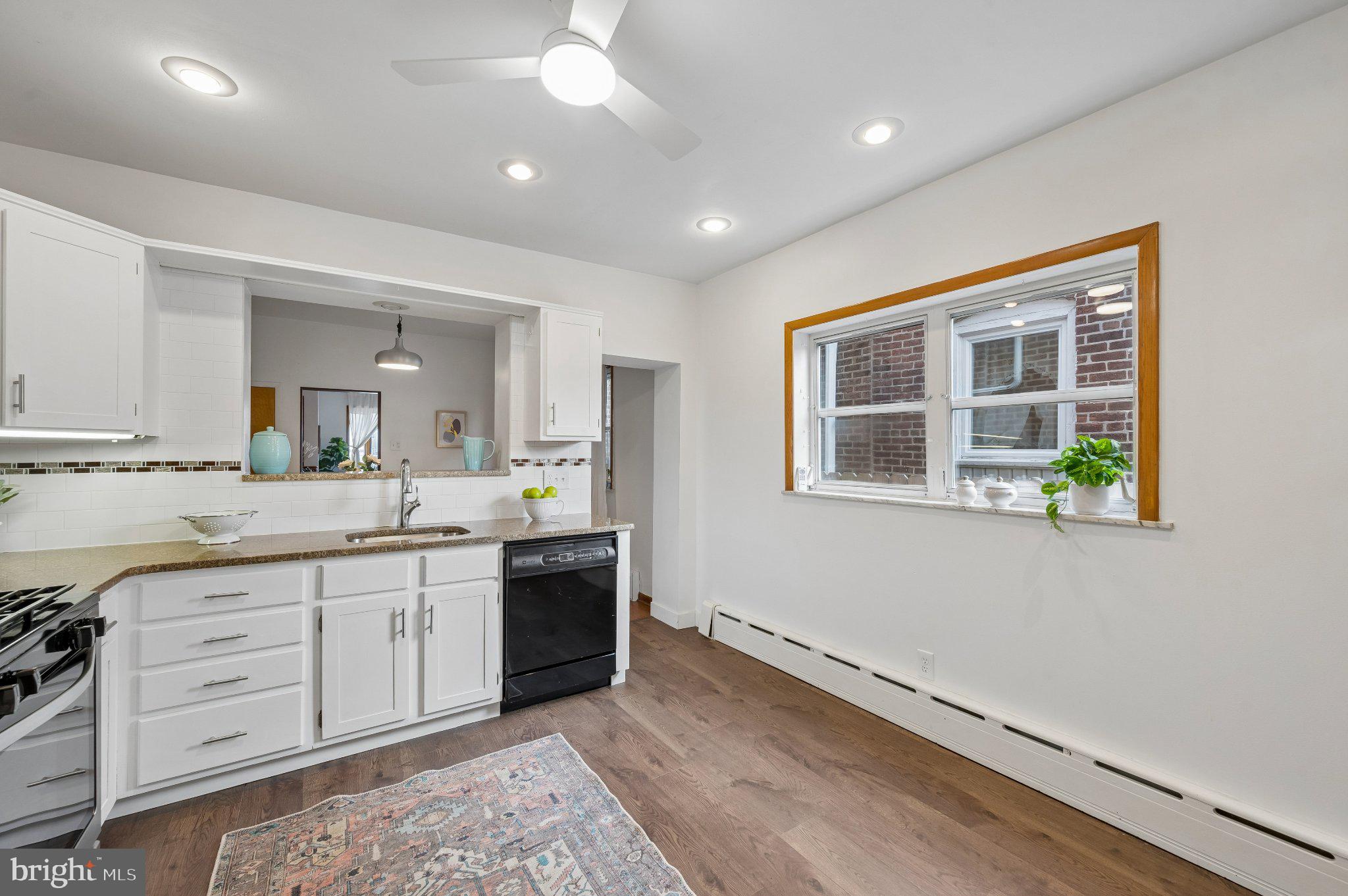 PORT RICHMOND - Residential