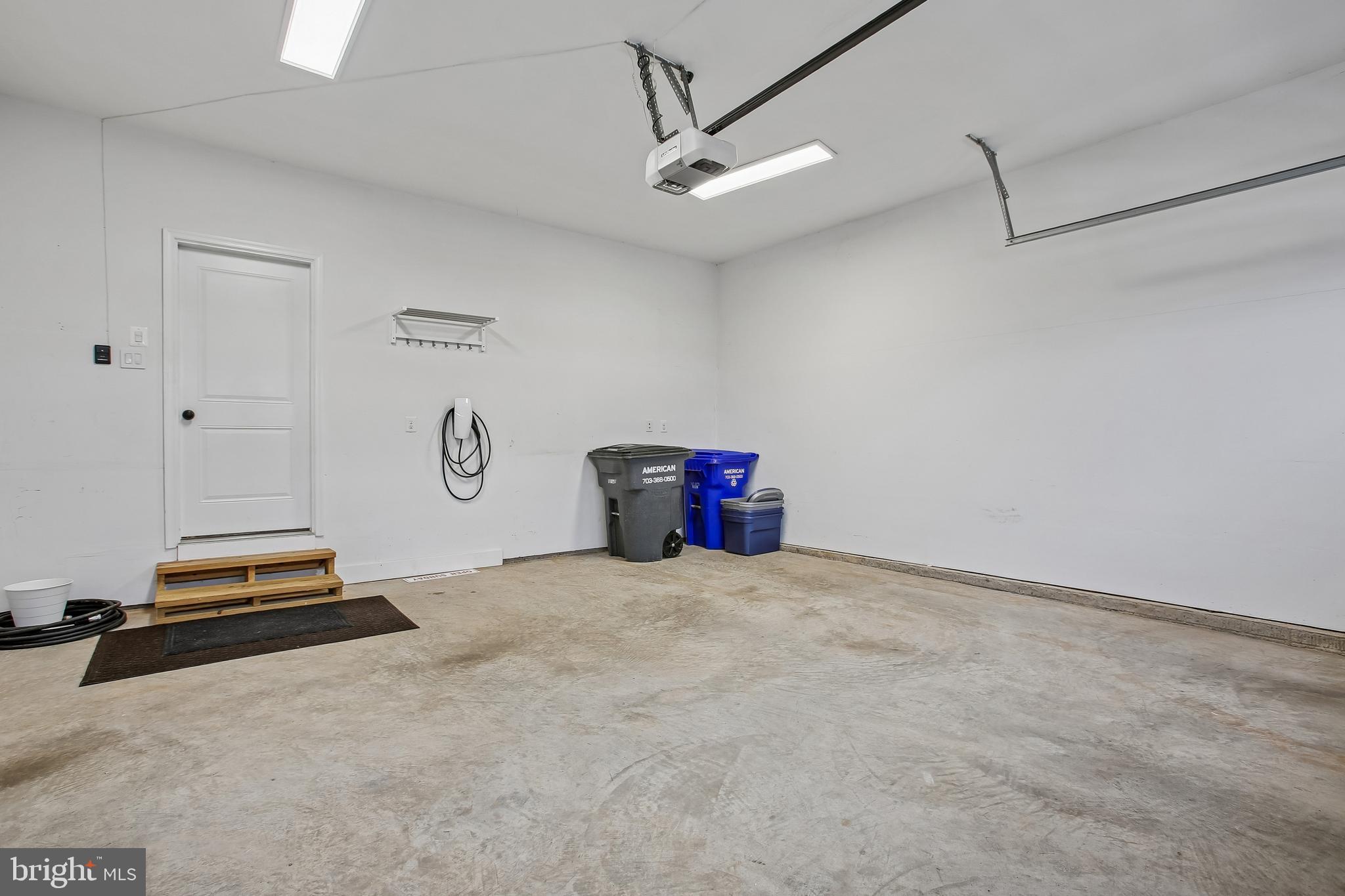 HOADLY MANOR ESTATES - Residential