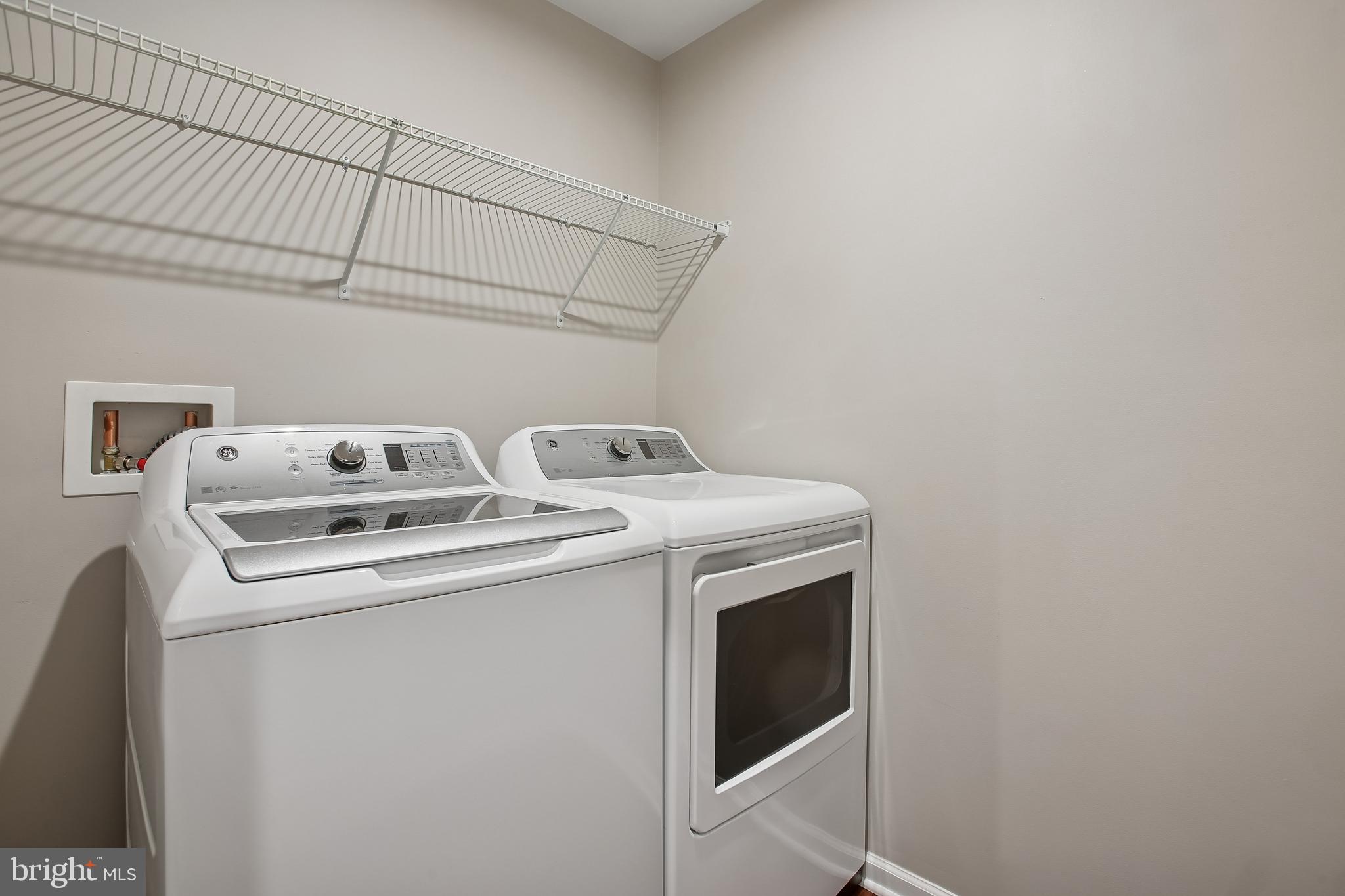 HOADLY MANOR ESTATES - Residential