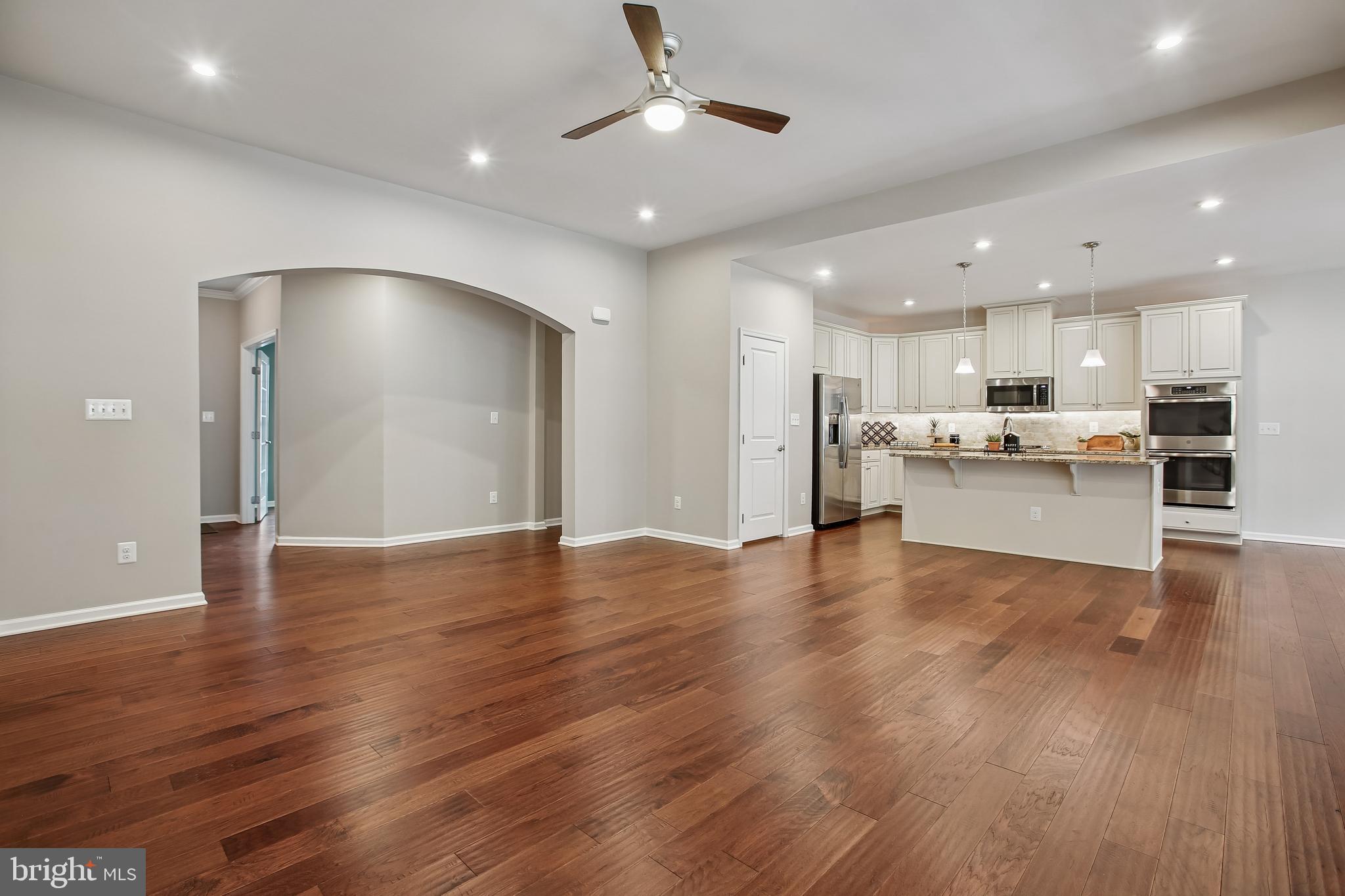 HOADLY MANOR ESTATES - Residential