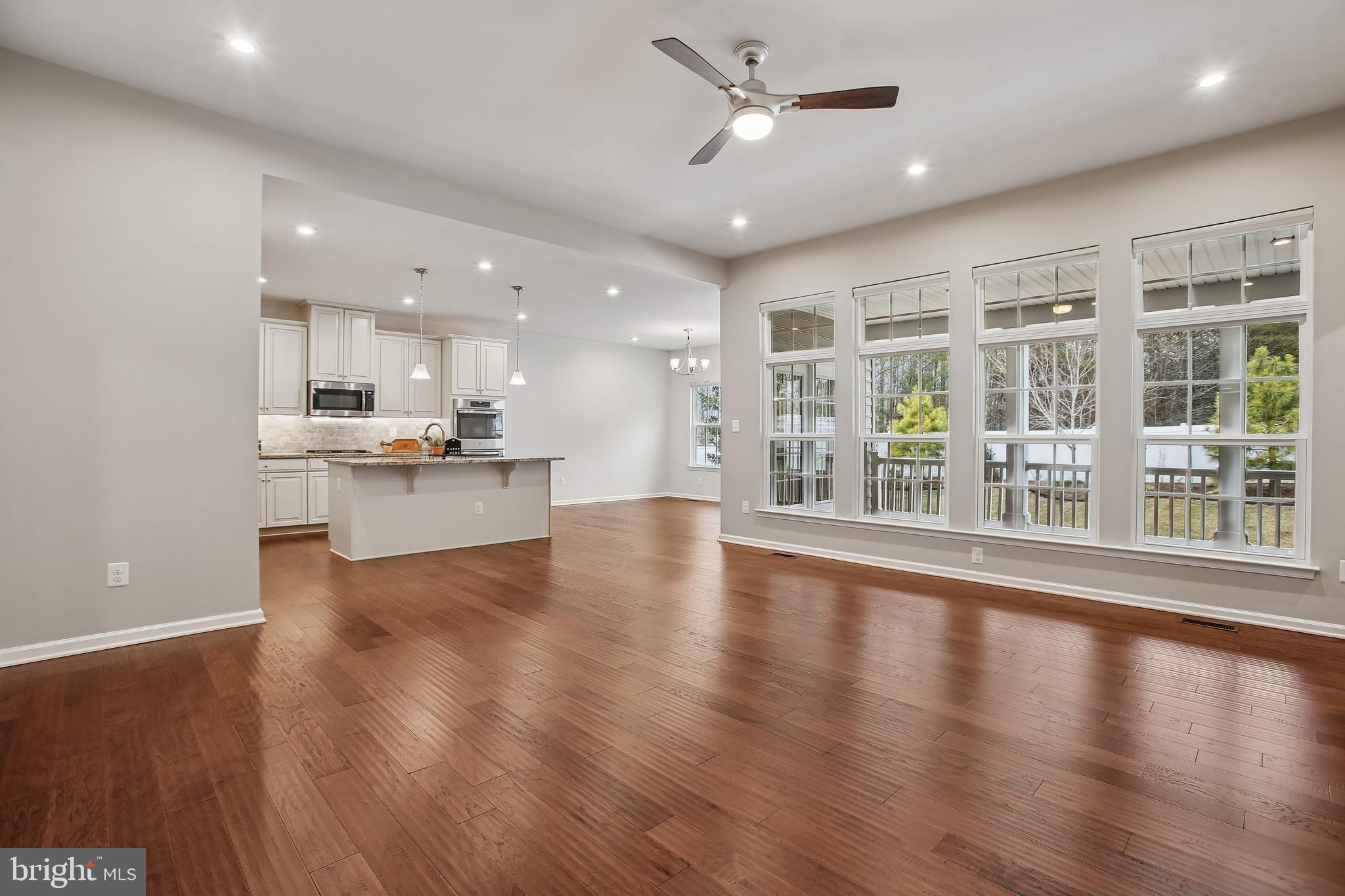 HOADLY MANOR ESTATES - Residential