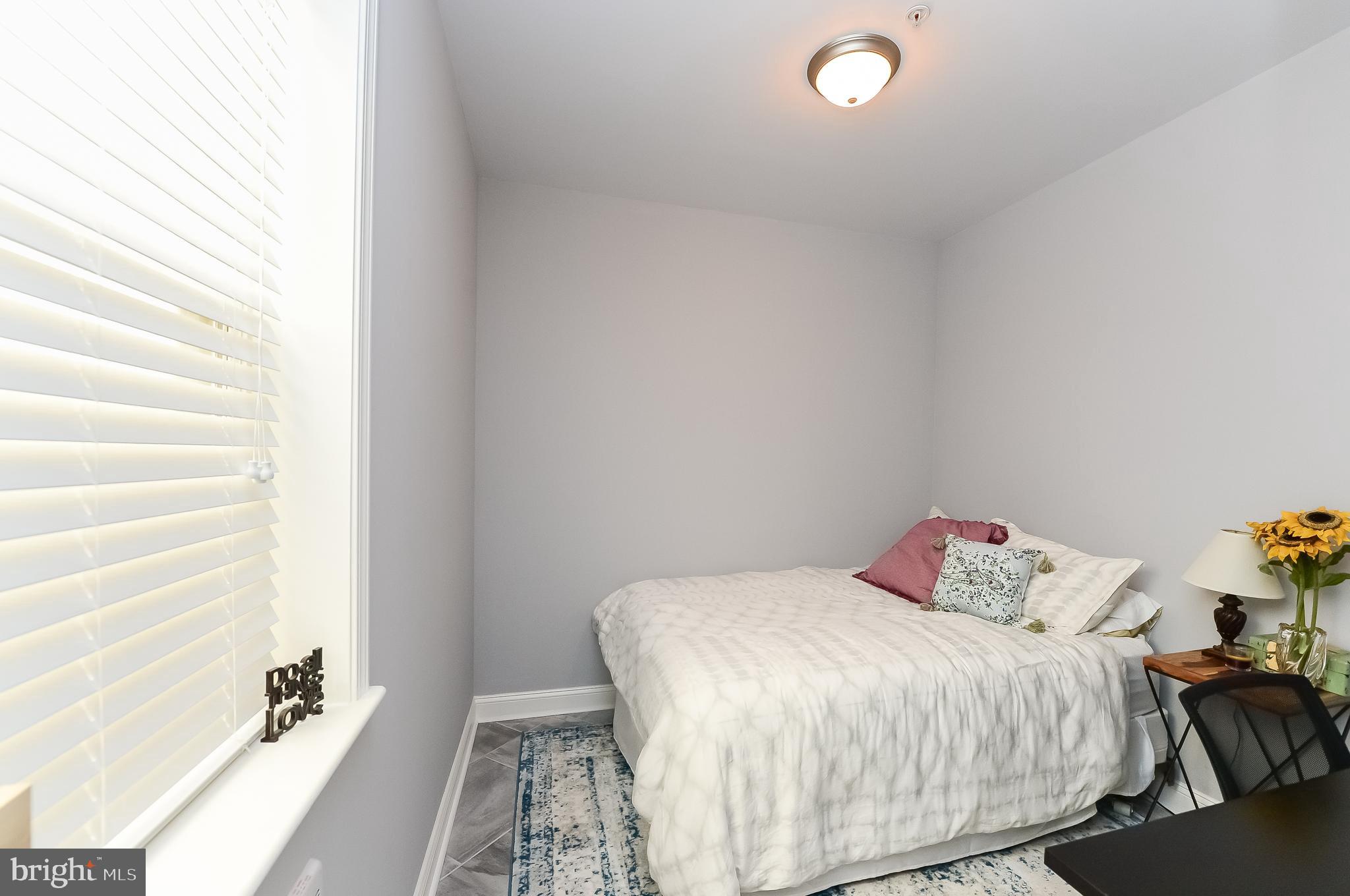 PASSYUNK SQUARE - Residential