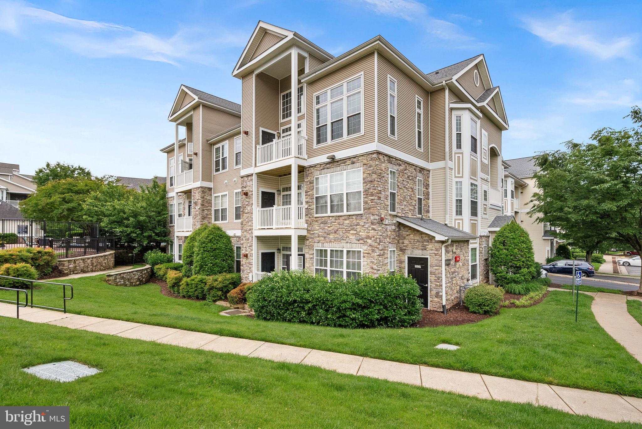 WESTCHESTER AT STRATFORD - Residential
