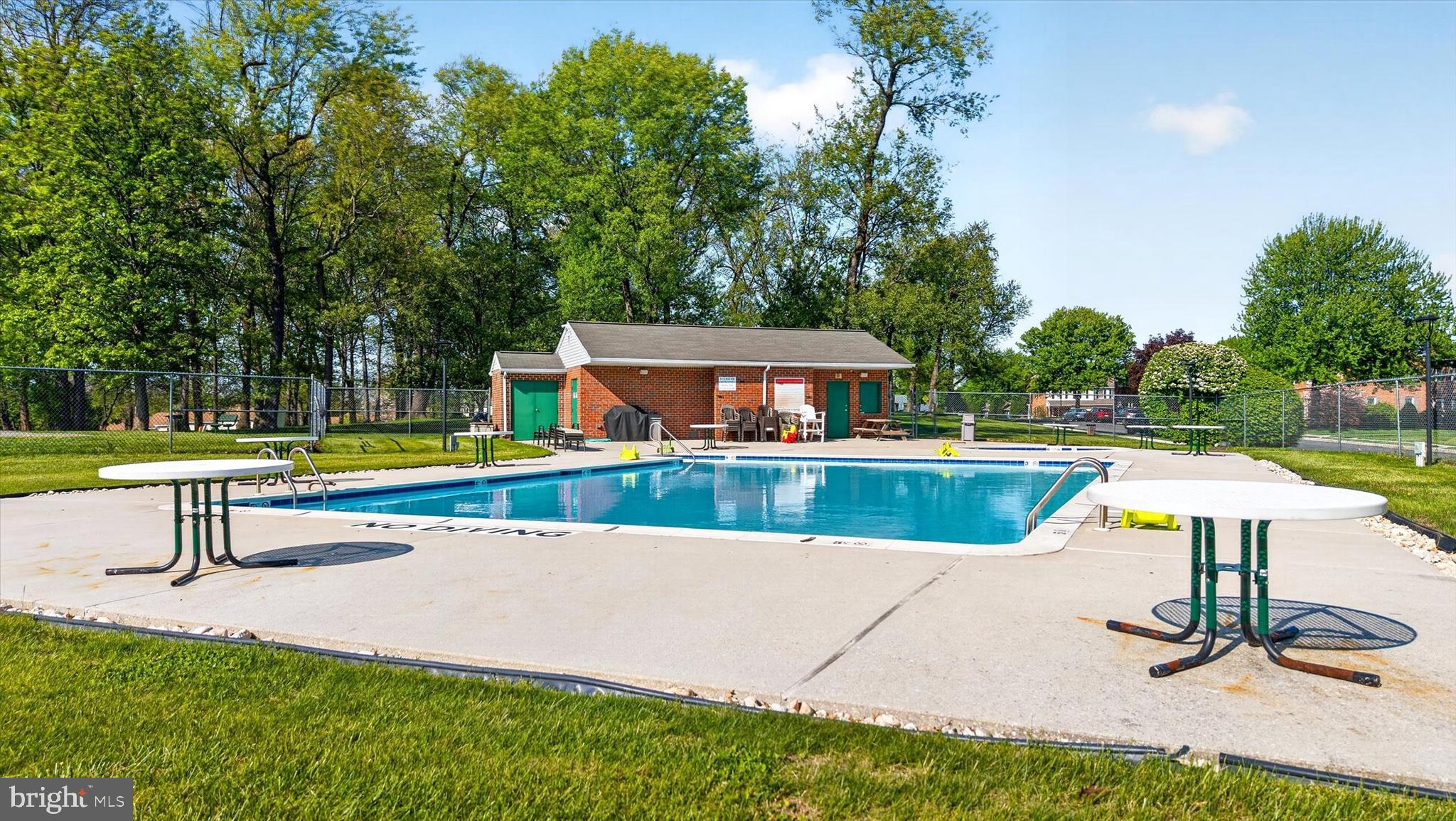 ALLENVIEW - Residential