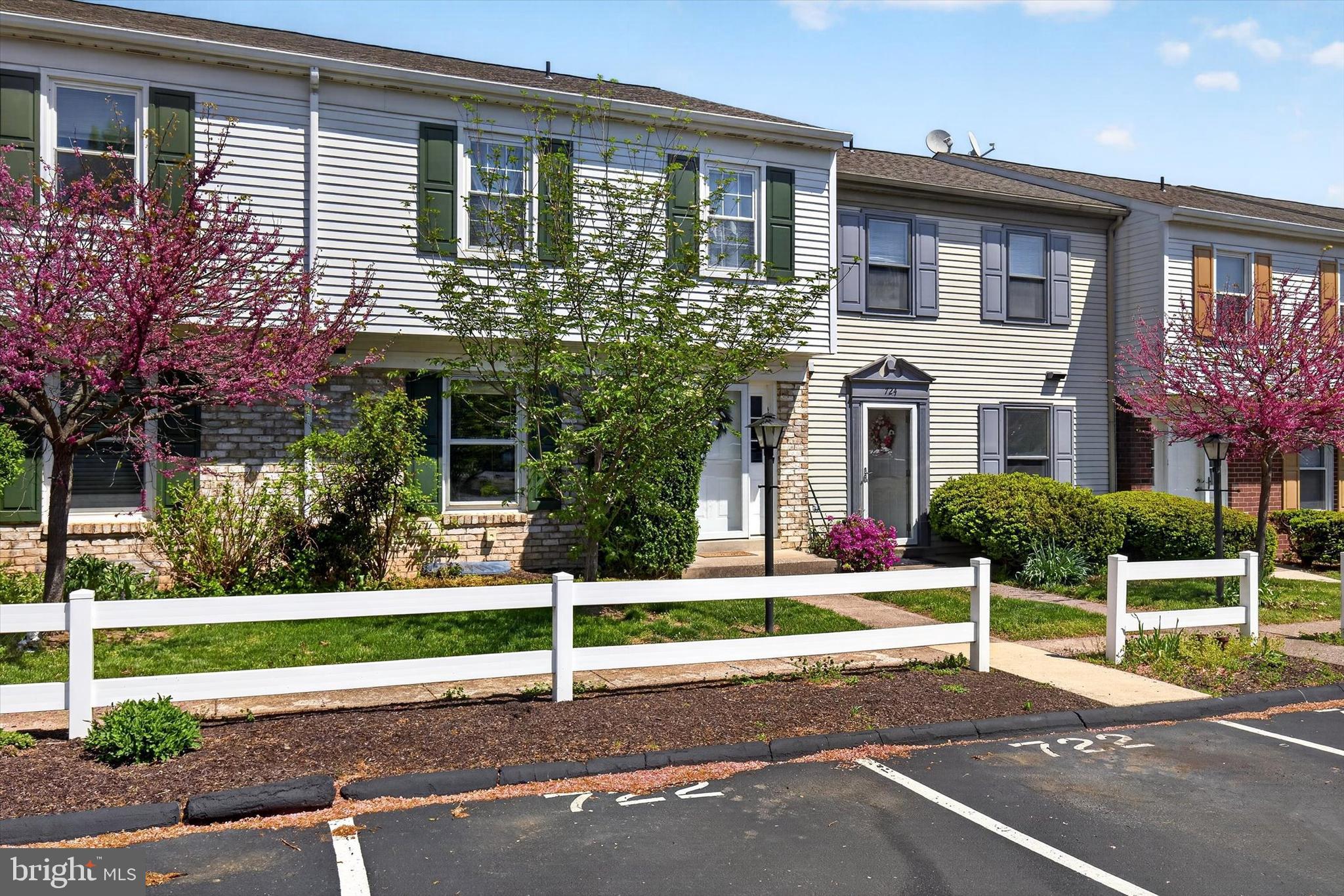 ALLENVIEW - Residential