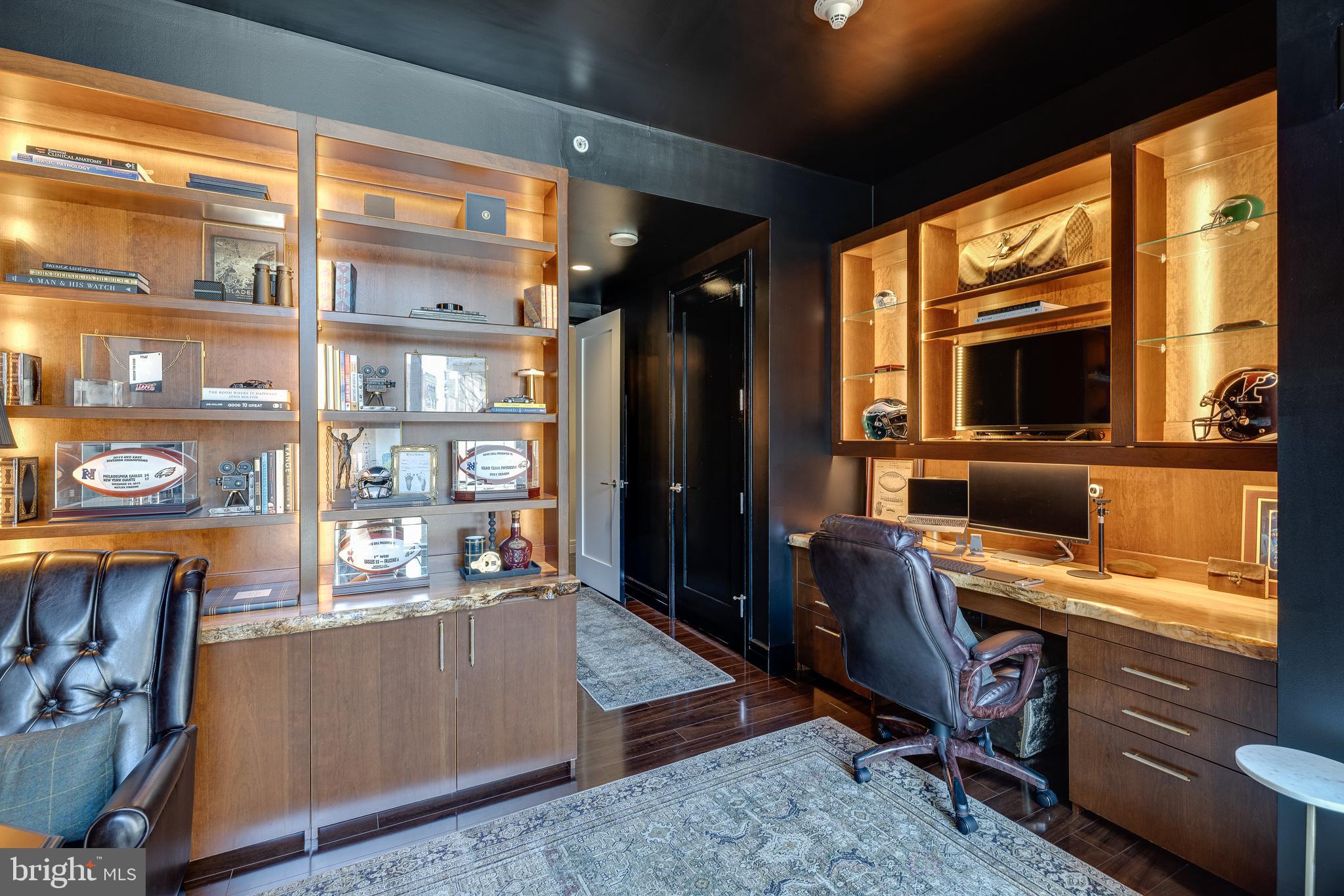 CENTER CITY - Residential
