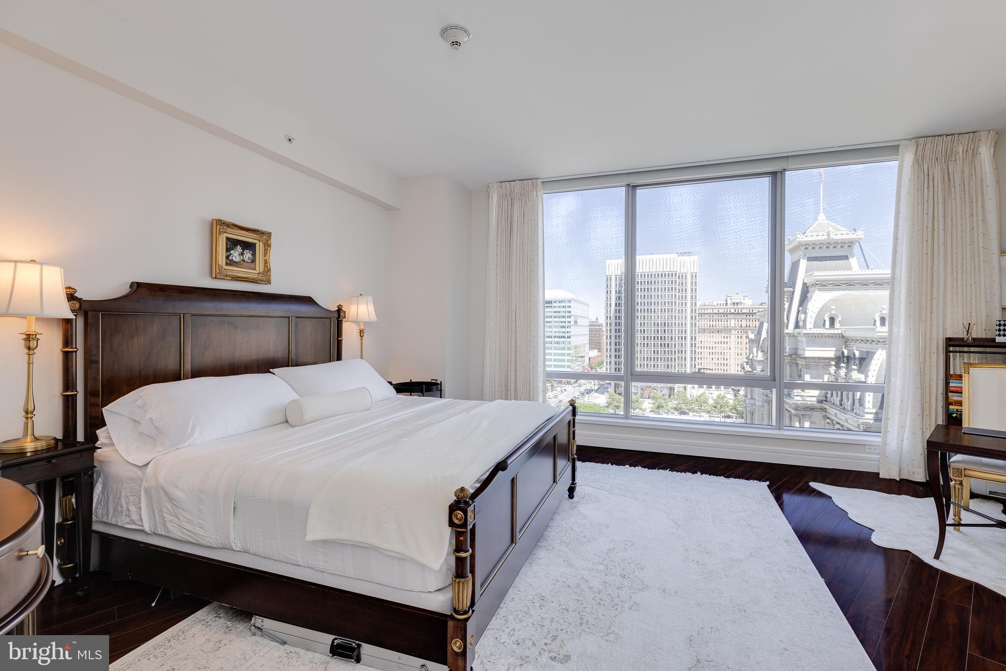 CENTER CITY - Residential