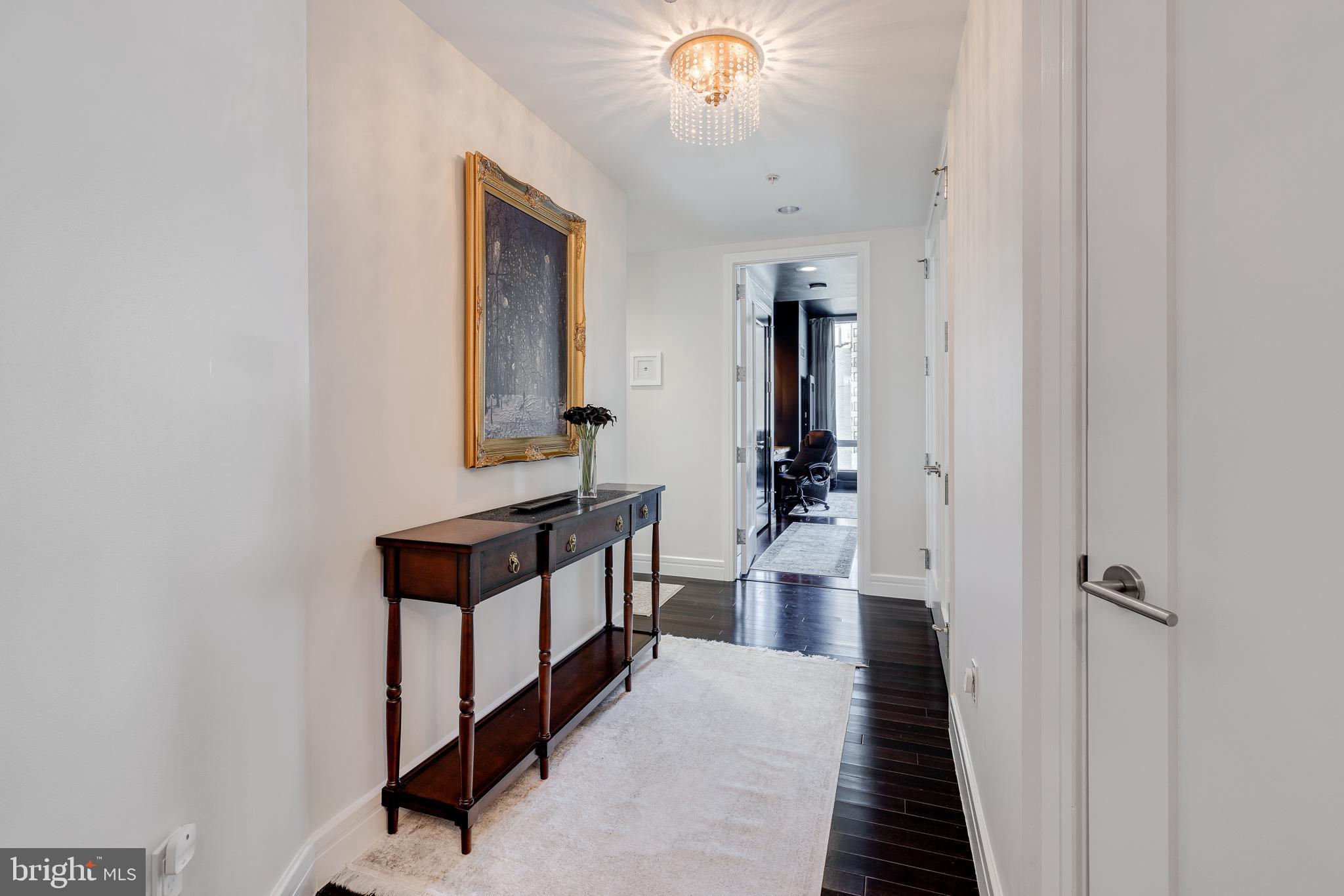 CENTER CITY - Residential