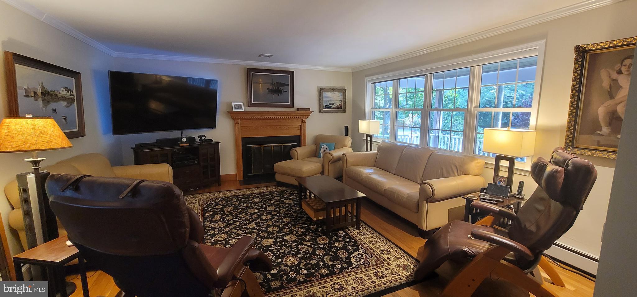 ENGLISH VILLAGE - Residential