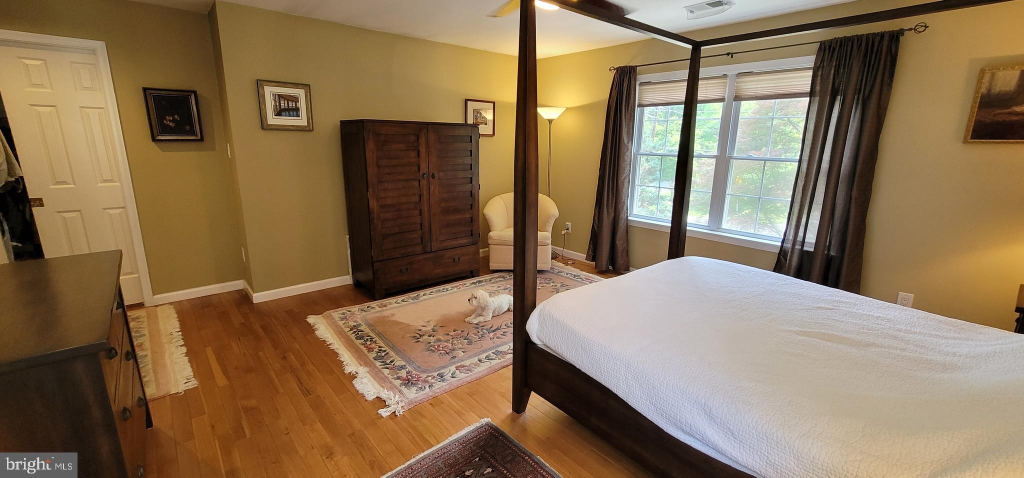 ENGLISH VILLAGE - Residential