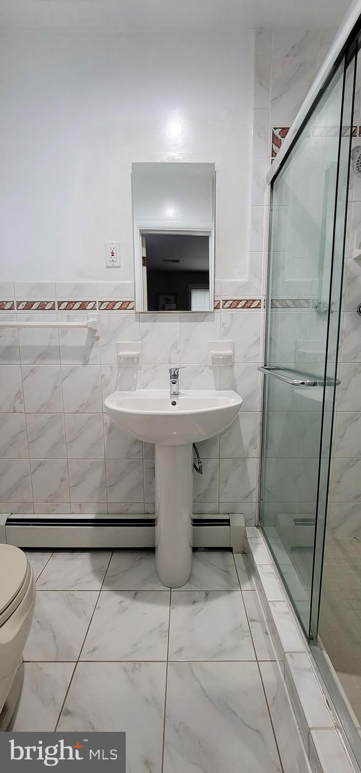 ENGLISH VILLAGE - Residential