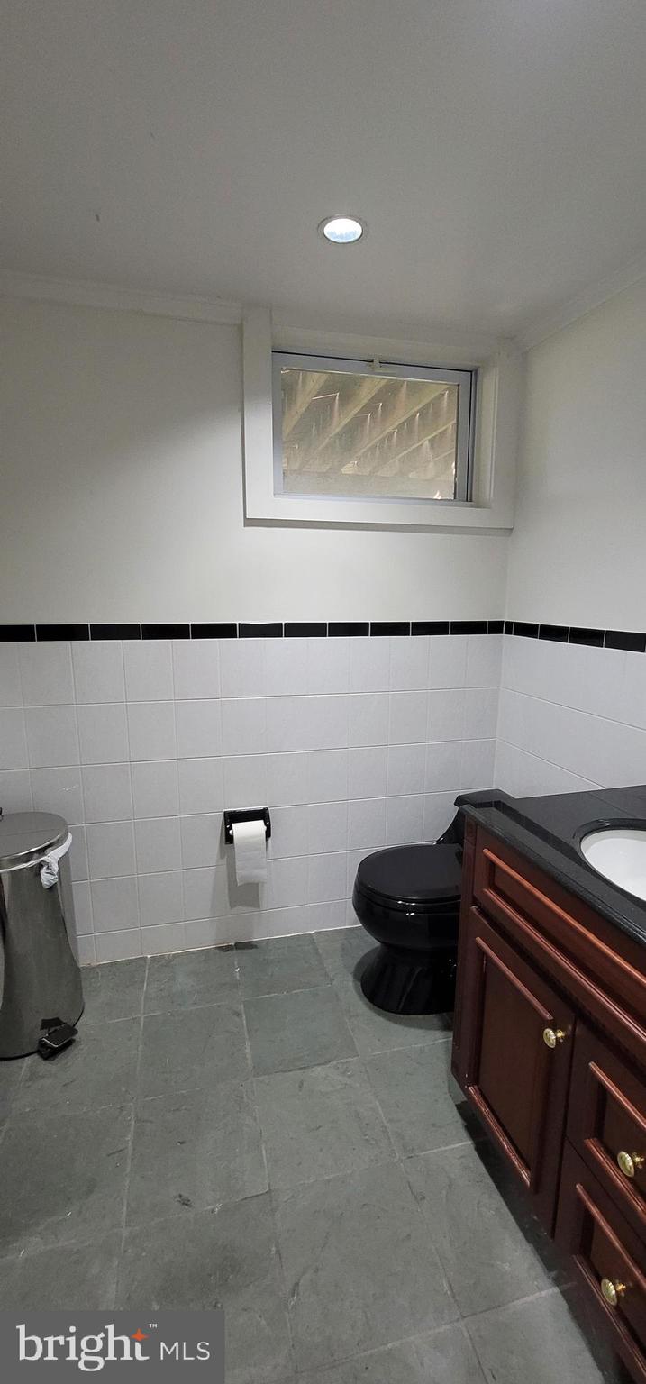 ENGLISH VILLAGE - Residential