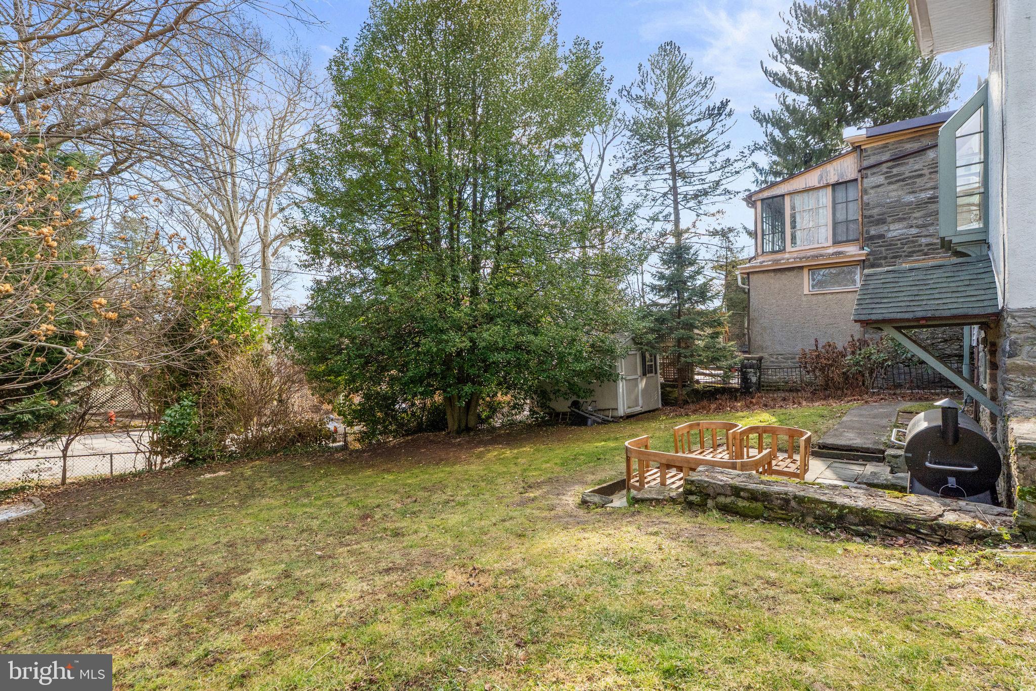 CHESTNUT HILL - Residential