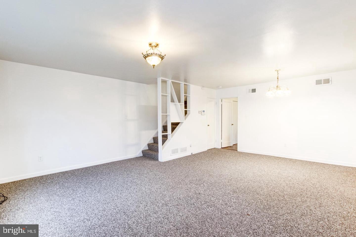 TEMPLETON KNOLLS - Residential