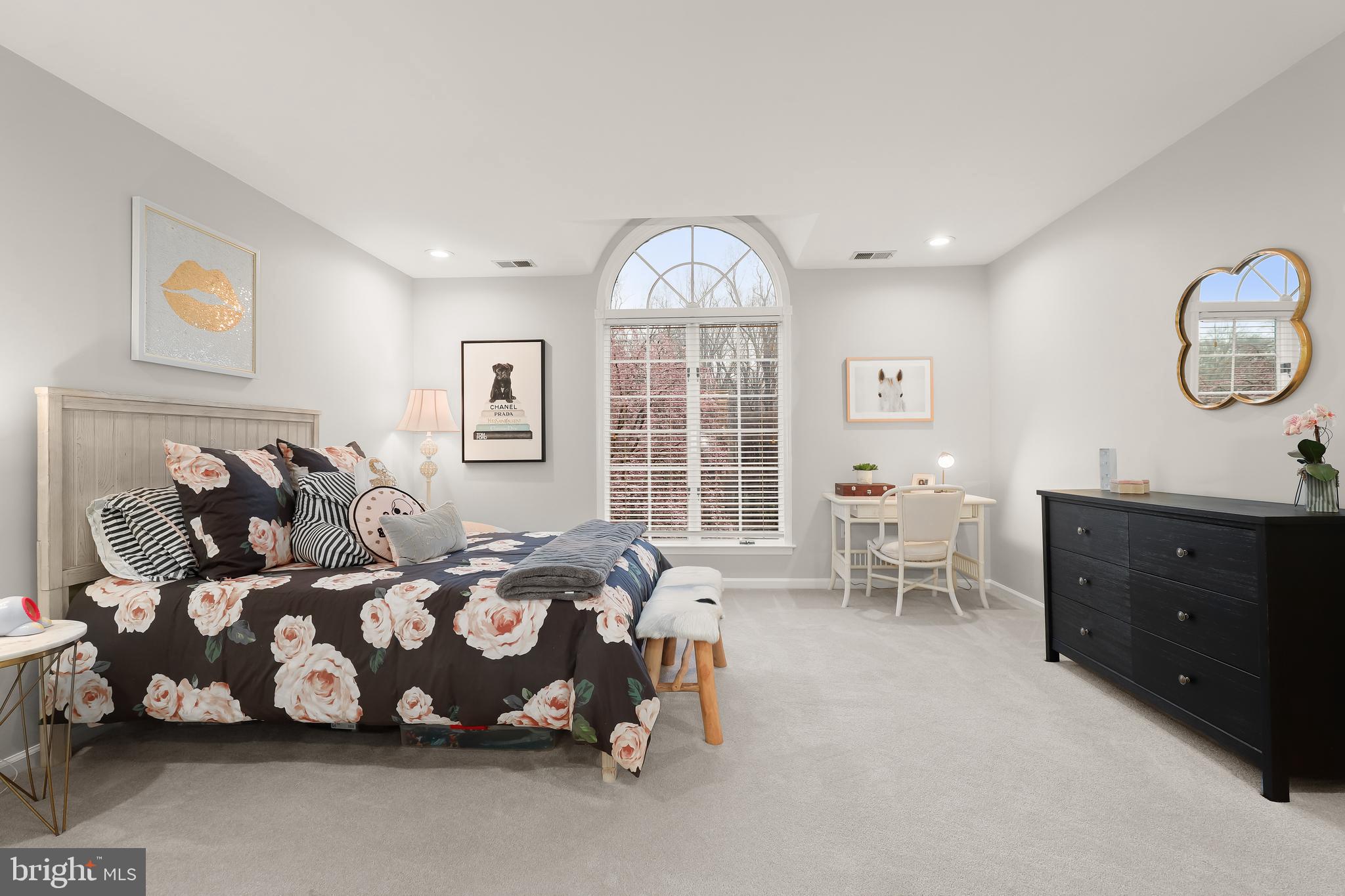 ANTON NORTH - Residential