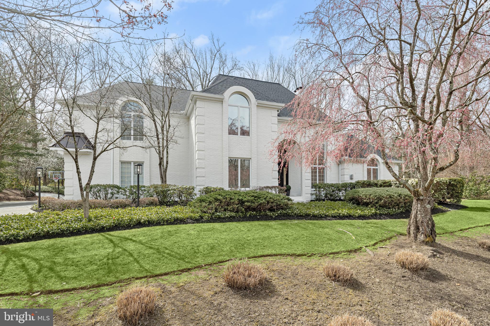 ANTON NORTH - Residential