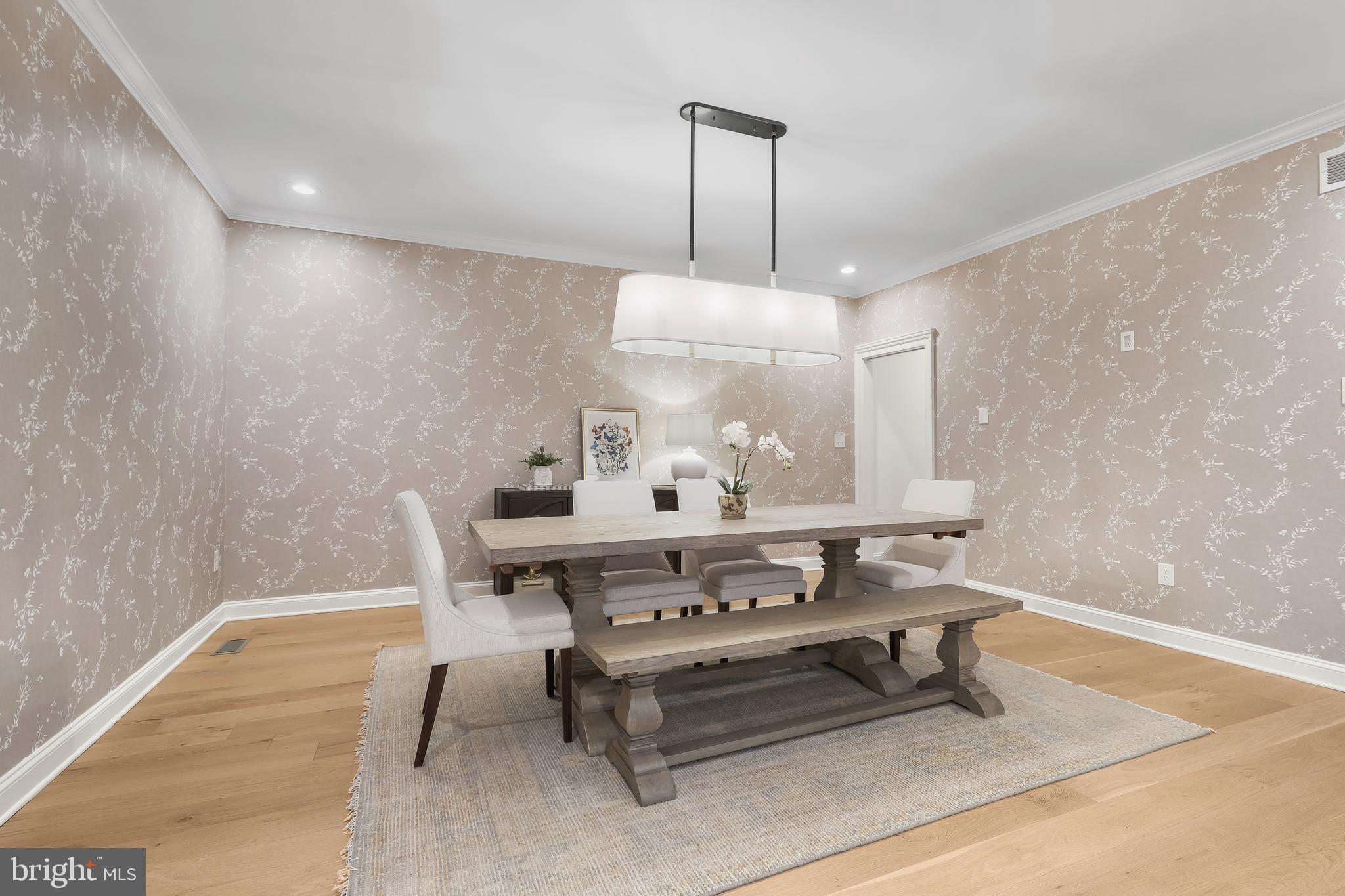 ANTON NORTH - Residential