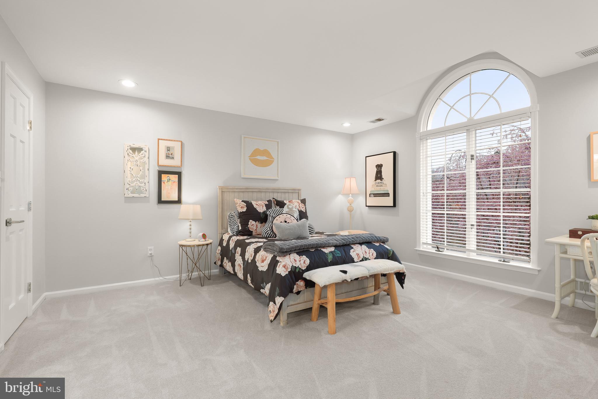 ANTON NORTH - Residential