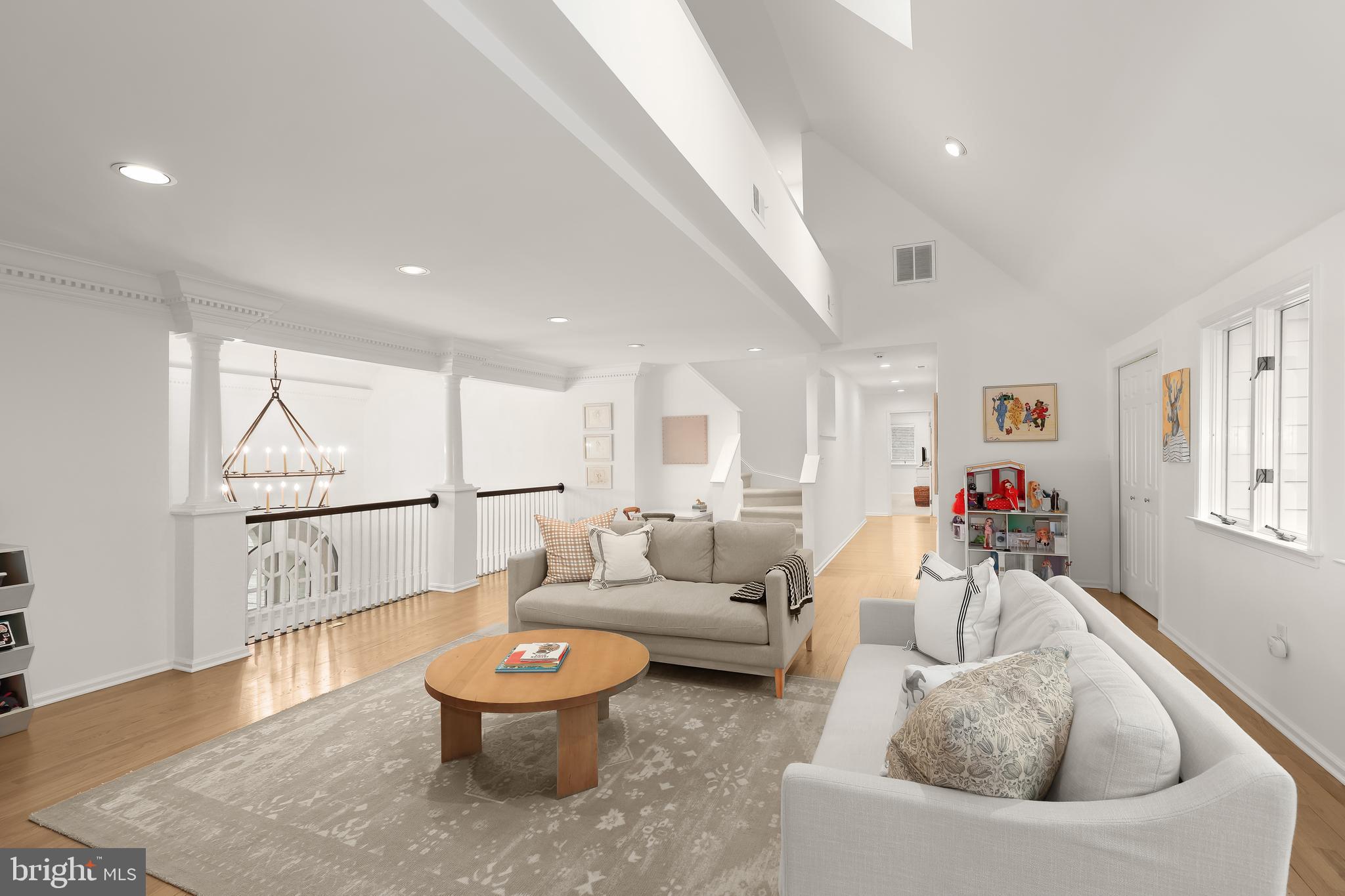 ANTON NORTH - Residential