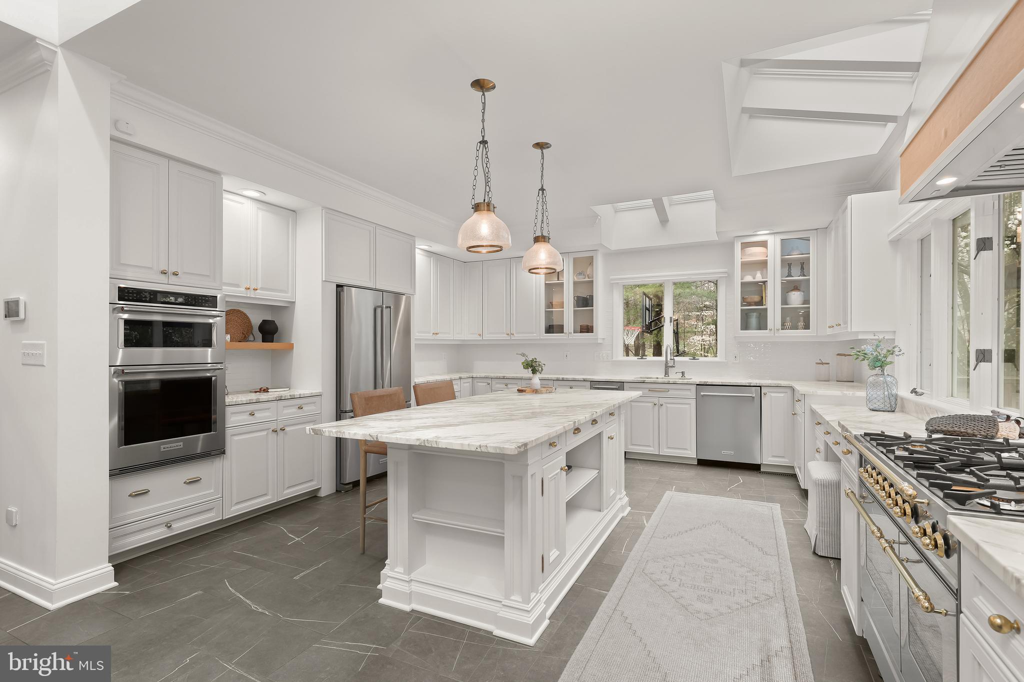 ANTON NORTH - Residential