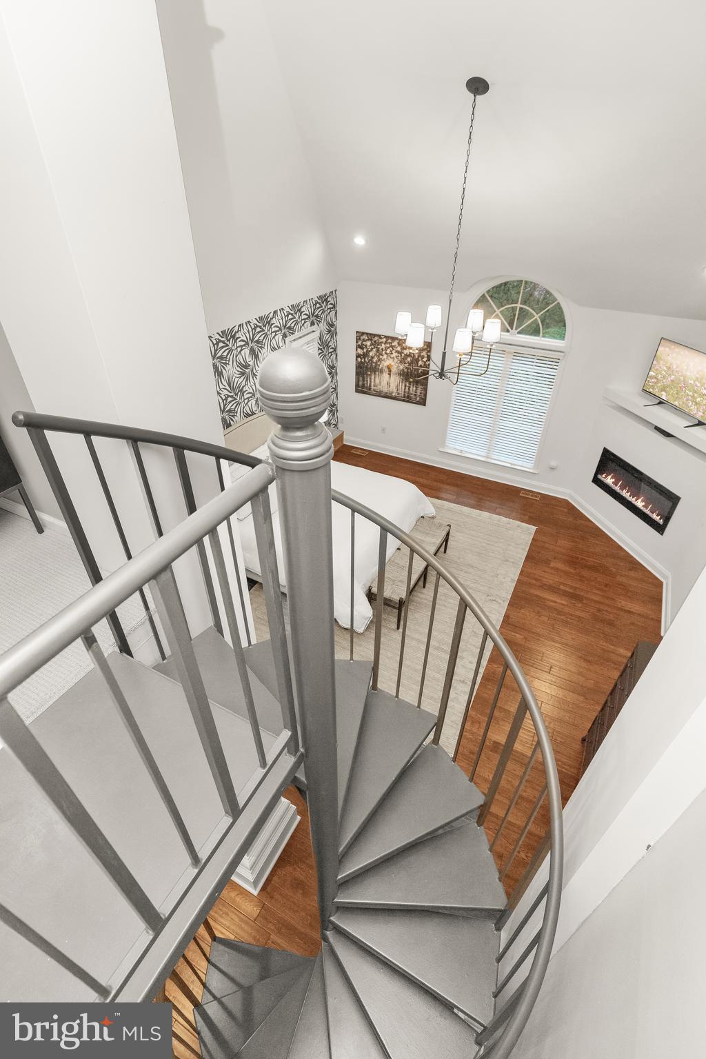 ANTON NORTH - Residential