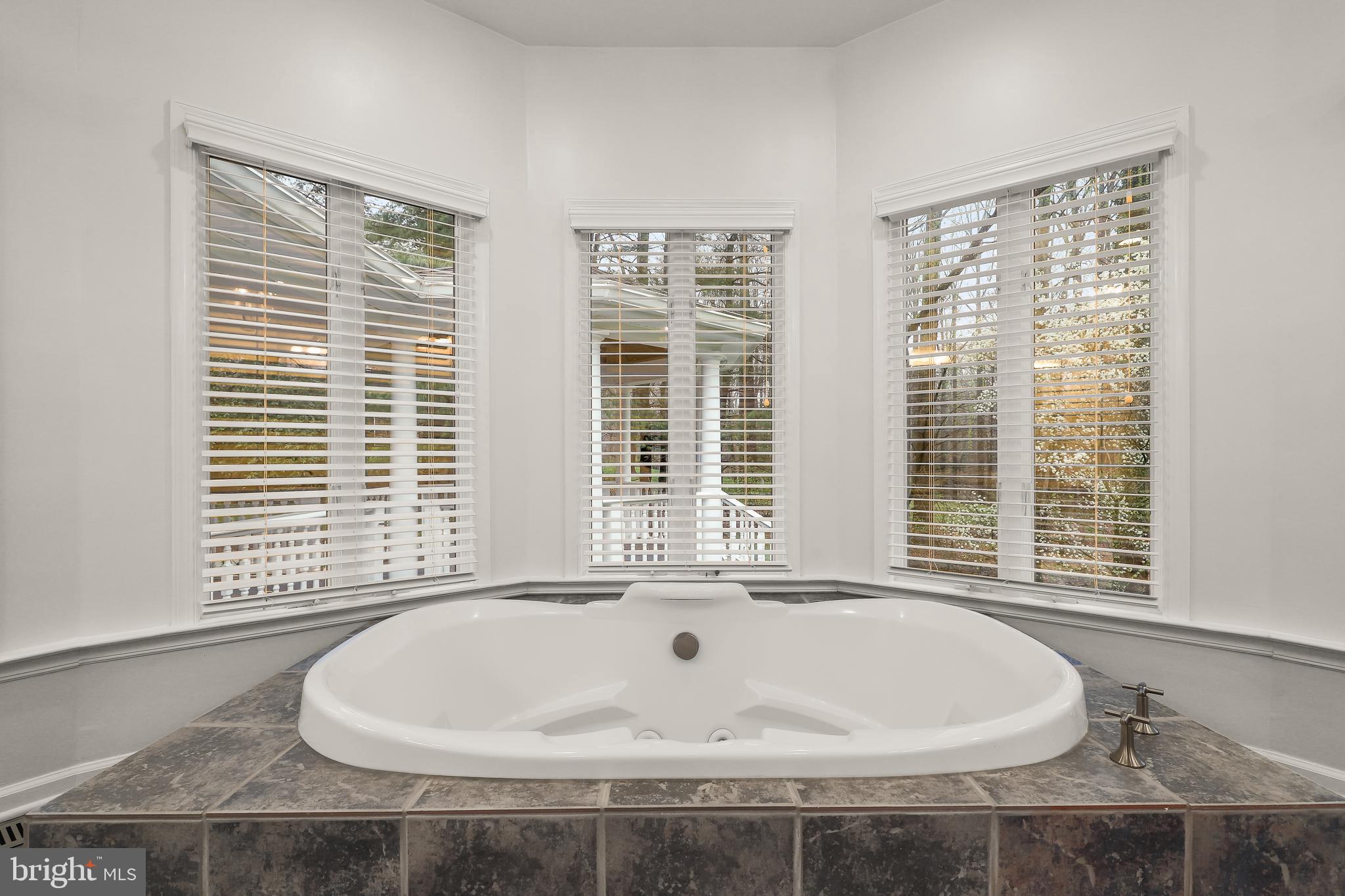 ANTON NORTH - Residential